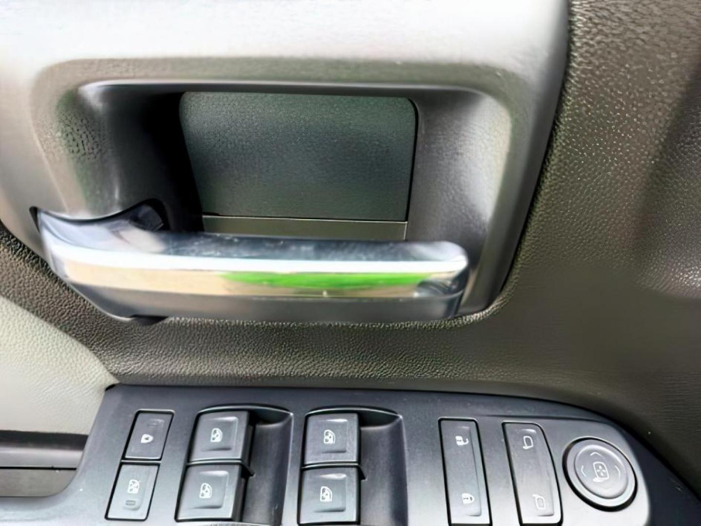 2017 SILVER /Jet Black Chevrolet Silverado 1500 (1GCVKNEC4HZ) with an 53 engine, Automatic transmission, located at 1175 N Woodruff Ave, Idaho Falls, ID, 83401, 43.506901, -111.999657 - At Timberline Auto, finding a great deal on your next vehicle is always easy! Our experienced sales staff's goal is to help find you the right vehicle at the right price! Our knowledgeable finance department has options for almost any credit score. We offer extended service contract options to prote - Photo#20