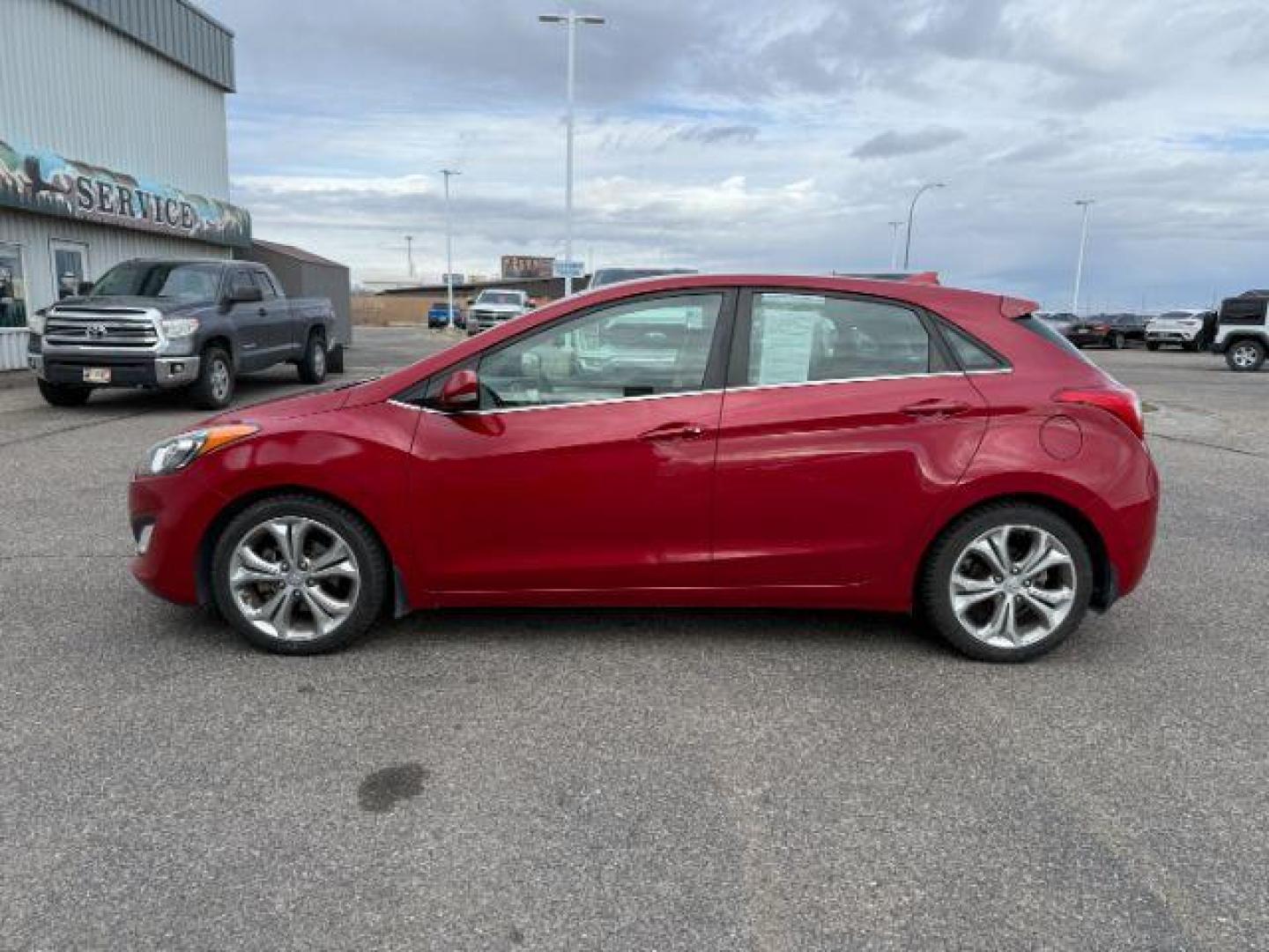 2015 RED /CLOTH Hyundai Elantra GT (KMHD35LH1FU) with an 20 engine, Automatic transmission, located at 1175 N Woodruff Ave, Idaho Falls, ID, 83401, 43.506901, -111.999657 - At Timberline Auto, finding a great deal on your next vehicle is always easy! Our experienced sales staff's goal is to help find you the right vehicle at the right price! Our knowledgeable finance department has options for almost any credit score. We offer extended service contract options to prote - Photo#22