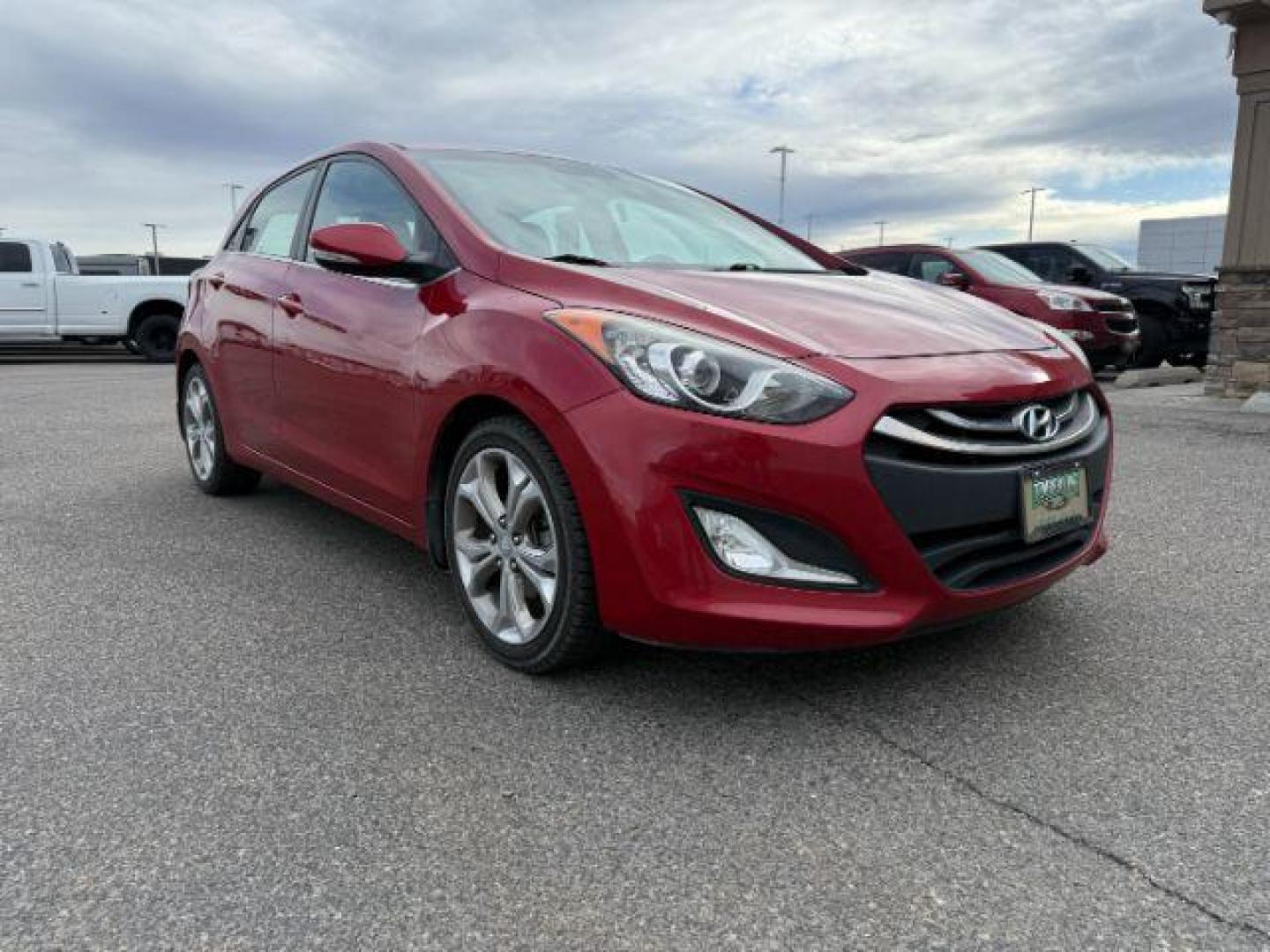 2015 RED /CLOTH Hyundai Elantra GT (KMHD35LH1FU) with an 20 engine, Automatic transmission, located at 1175 N Woodruff Ave, Idaho Falls, ID, 83401, 43.506901, -111.999657 - At Timberline Auto, finding a great deal on your next vehicle is always easy! Our experienced sales staff's goal is to help find you the right vehicle at the right price! Our knowledgeable finance department has options for almost any credit score. We offer extended service contract options to prote - Photo#28