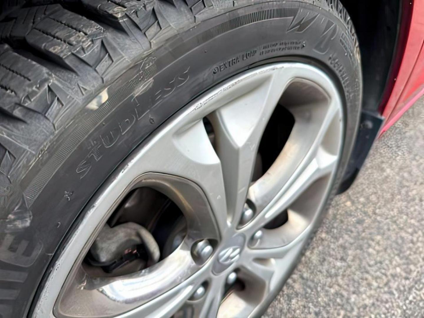 2015 RED /CLOTH Hyundai Elantra GT (KMHD35LH1FU) with an 20 engine, Automatic transmission, located at 1175 N Woodruff Ave, Idaho Falls, ID, 83401, 43.506901, -111.999657 - At Timberline Auto, finding a great deal on your next vehicle is always easy! Our experienced sales staff's goal is to help find you the right vehicle at the right price! Our knowledgeable finance department has options for almost any credit score. We offer extended service contract options to prote - Photo#9