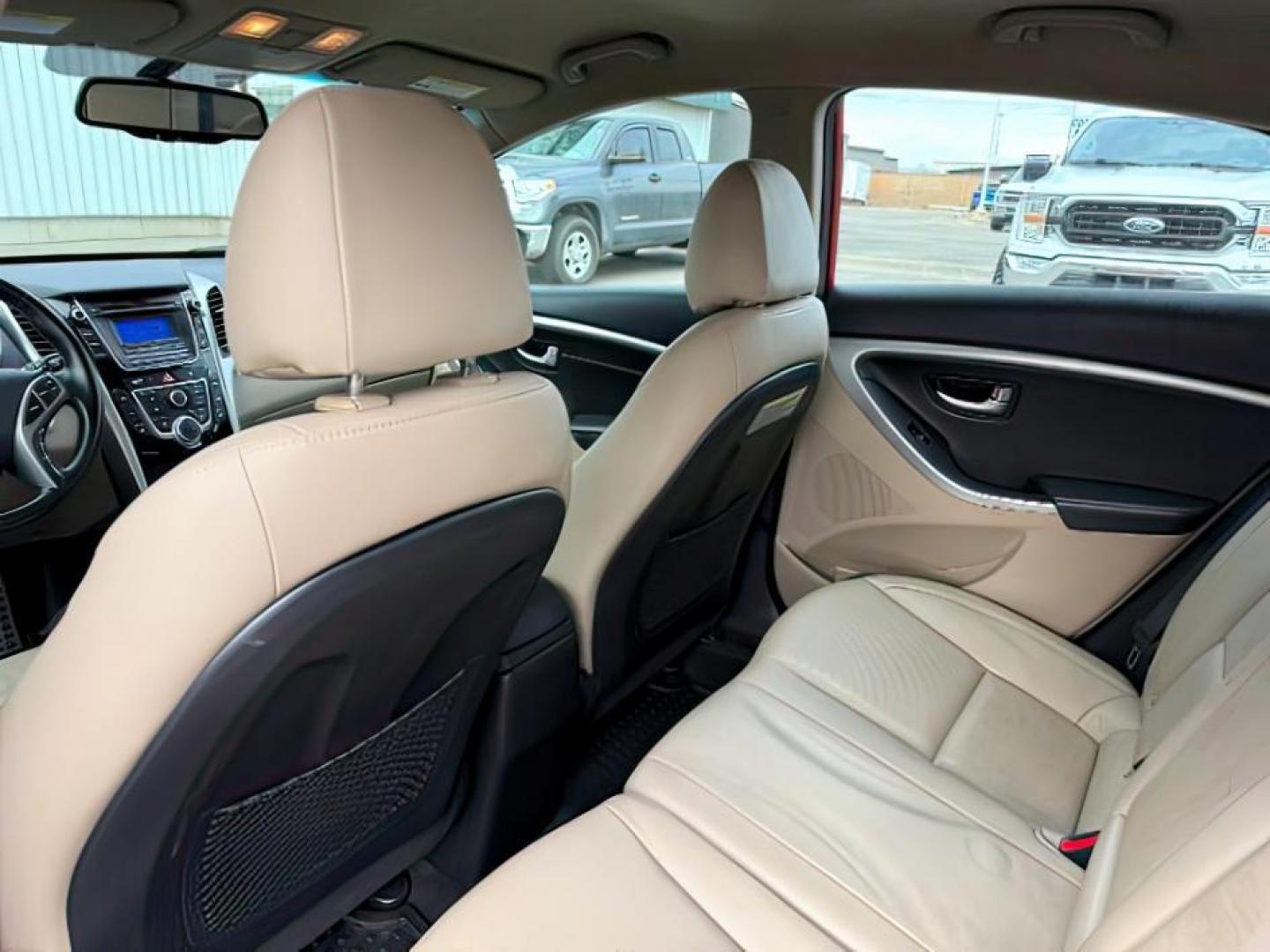 2015 RED /CLOTH Hyundai Elantra GT (KMHD35LH1FU) with an 20 engine, Automatic transmission, located at 1175 N Woodruff Ave, Idaho Falls, ID, 83401, 43.506901, -111.999657 - At Timberline Auto, finding a great deal on your next vehicle is always easy! Our experienced sales staff's goal is to help find you the right vehicle at the right price! Our knowledgeable finance department has options for almost any credit score. We offer extended service contract options to prote - Photo#20