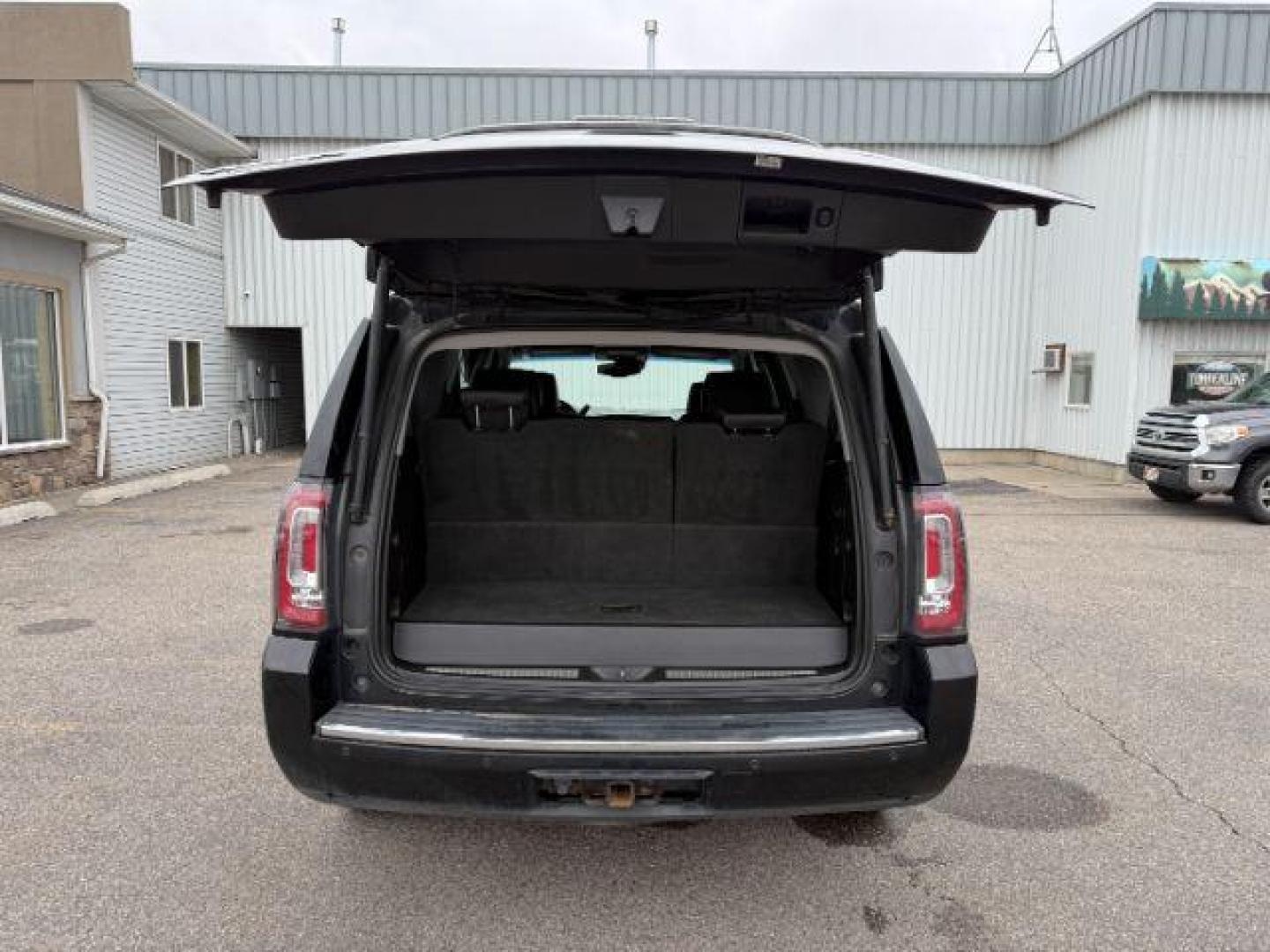 2015 BLACK /LEATHER GMC Yukon (1GKS2CKJ8FR) with an 62 V8 engine, Automatic transmission, located at 1175 N Woodruff Ave, Idaho Falls, ID, 83401, 43.506901, -111.999657 - At Timberline Auto, finding a great deal on your next vehicle is always easy! Our experienced sales staff's goal is to help find you the right vehicle at the right price! Our knowledgeable finance department has options for almost any credit score. We offer extended service contract options to prote - Photo#34