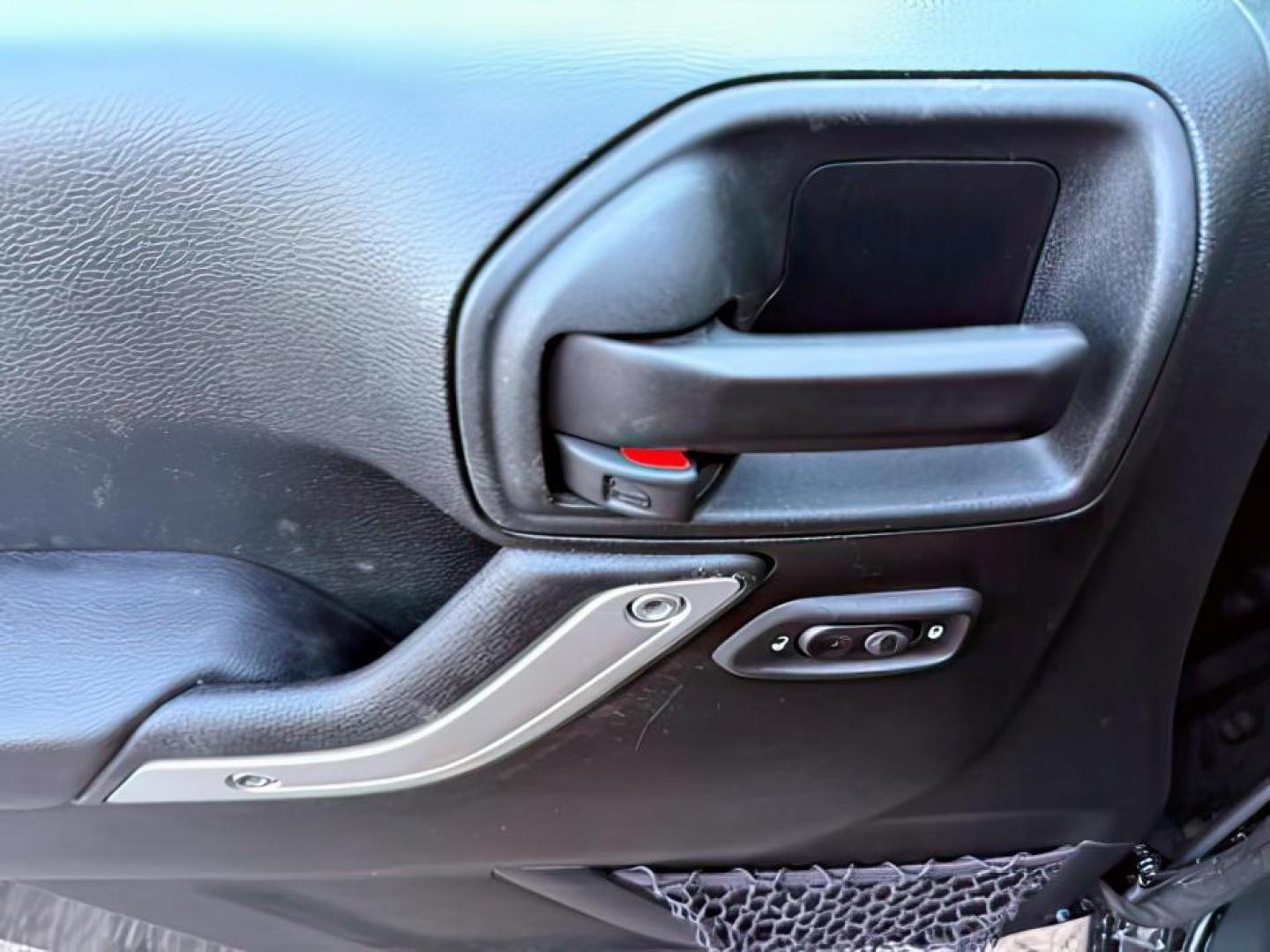 2016 Black Clearcoat /Black Jeep Wrangler Unlimited (1C4BJWFG8GL) with an Pentastar 36L V-6 DOHC engine, Automatic transmission, located at 1175 N Woodruff Ave, Idaho Falls, ID, 83401, 43.506901, -111.999657 - At Timberline Auto, finding a great deal on your next vehicle is always easy! Our experienced sales staff's goal is to help find you the right vehicle at the right price! Our knowledgeable finance department has options for almost any credit score. We offer extended service contract options to prote - Photo#18