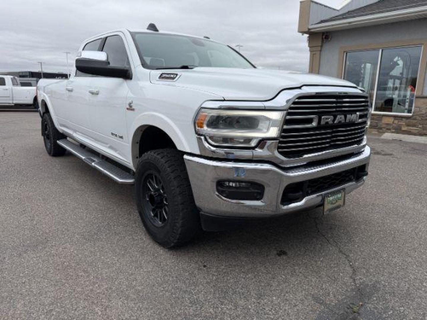2020 Bright White Clearcoat /Black Ram 3500 (3C63R3JL8LG) with an Cummins High Output 67L I-6 diesel direct injecti engine, Automatic transmission, located at 1175 N Woodruff Ave, Idaho Falls, ID, 83401, 43.506901, -111.999657 - At Timberline Auto, finding a great deal on your next vehicle is always easy! Our experienced sales staff's goal is to help find you the right vehicle at the right price! Our knowledgeable finance department has options for almost any credit score. We offer extended service contract options to prote - Photo#35