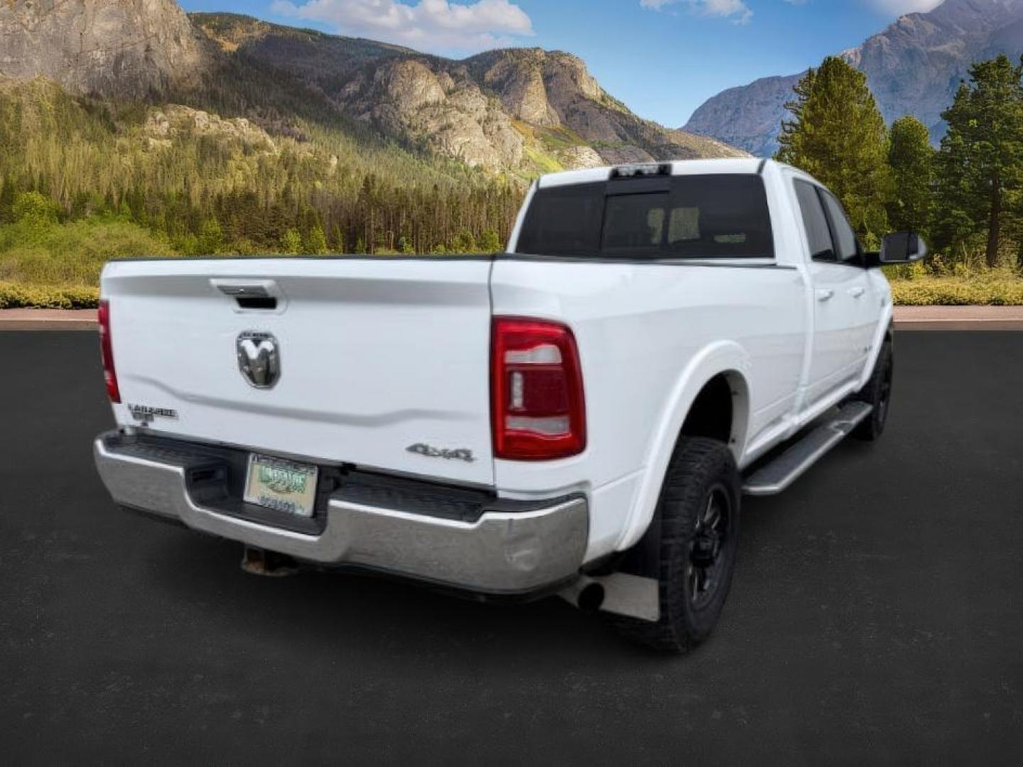 2020 Bright White Clearcoat /Black Ram 3500 (3C63R3JL8LG) with an Cummins High Output 67L I-6 diesel direct injecti engine, Automatic transmission, located at 1175 N Woodruff Ave, Idaho Falls, ID, 83401, 43.506901, -111.999657 - At Timberline Auto, finding a great deal on your next vehicle is always easy! Our experienced sales staff's goal is to help find you the right vehicle at the right price! Our knowledgeable finance department has options for almost any credit score. We offer extended service contract options to prote - Photo#6
