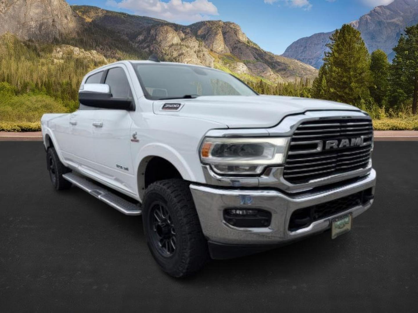 2020 Bright White Clearcoat /Black Ram 3500 (3C63R3JL8LG) with an Cummins High Output 67L I-6 diesel direct injecti engine, Automatic transmission, located at 1175 N Woodruff Ave, Idaho Falls, ID, 83401, 43.506901, -111.999657 - At Timberline Auto, finding a great deal on your next vehicle is always easy! Our experienced sales staff's goal is to help find you the right vehicle at the right price! Our knowledgeable finance department has options for almost any credit score. We offer extended service contract options to prote - Photo#8