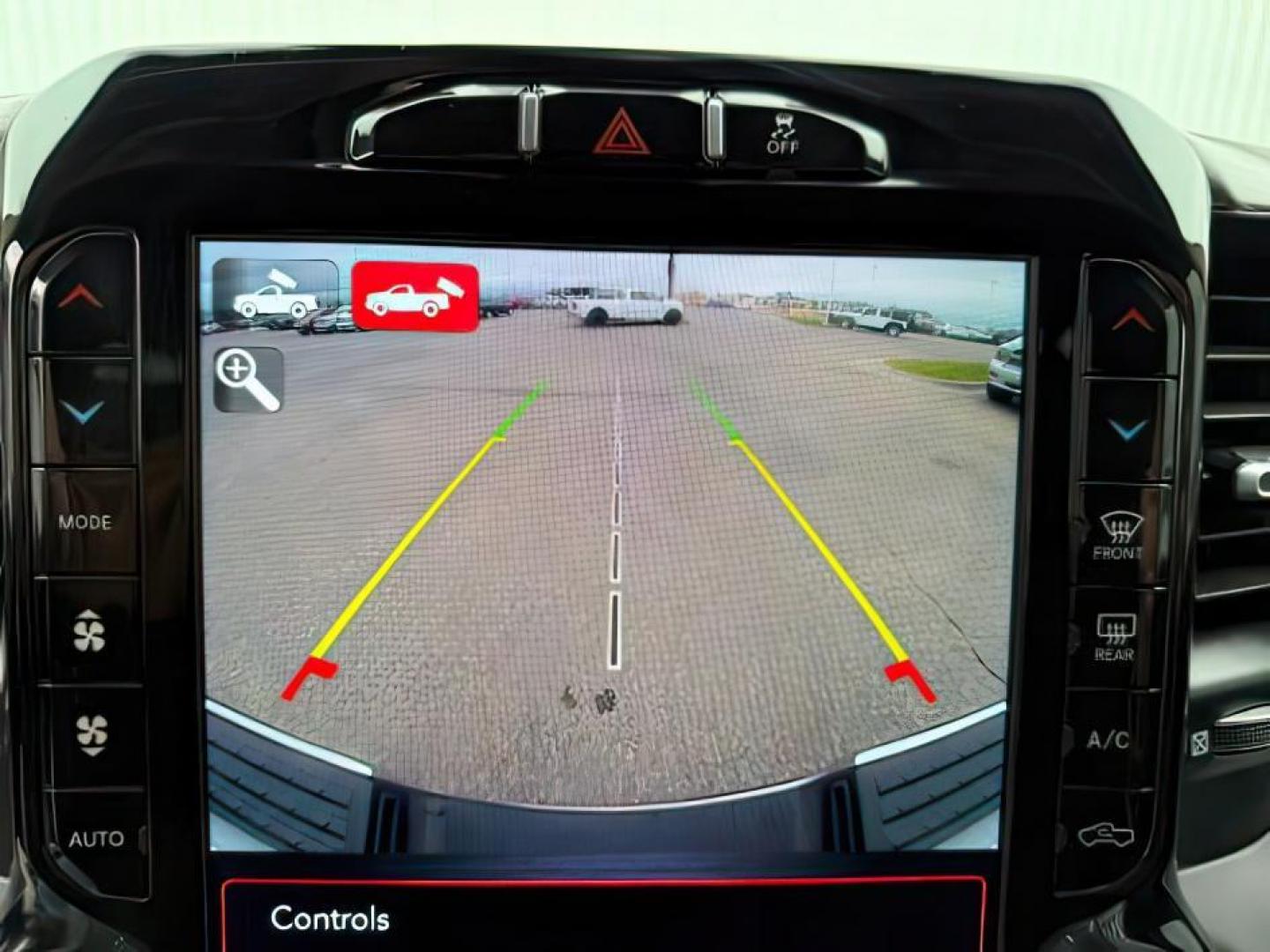 2020 Bright White Clearcoat /Black Ram 3500 (3C63R3JL8LG) with an Cummins High Output 67L I-6 diesel direct injecti engine, Automatic transmission, located at 1175 N Woodruff Ave, Idaho Falls, ID, 83401, 43.506901, -111.999657 - At Timberline Auto, finding a great deal on your next vehicle is always easy! Our experienced sales staff's goal is to help find you the right vehicle at the right price! Our knowledgeable finance department has options for almost any credit score. We offer extended service contract options to prote - Photo#16