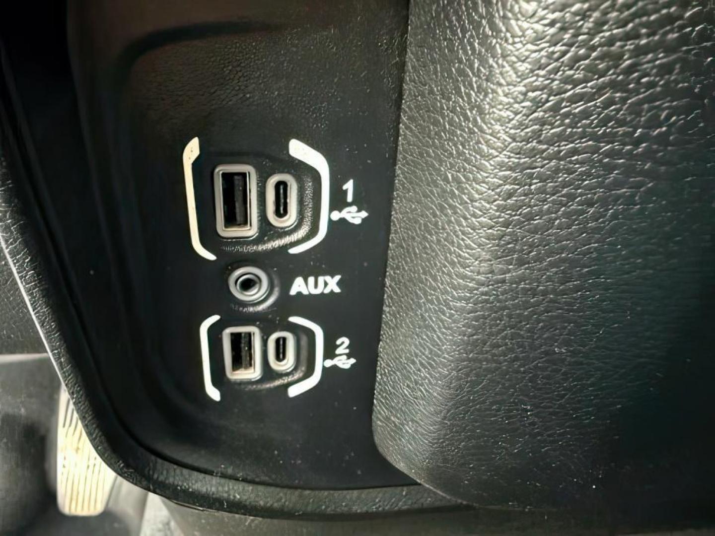 2020 Bright White Clearcoat /Black Ram 3500 (3C63R3JL8LG) with an Cummins High Output 67L I-6 diesel direct injecti engine, Automatic transmission, located at 1175 N Woodruff Ave, Idaho Falls, ID, 83401, 43.506901, -111.999657 - At Timberline Auto, finding a great deal on your next vehicle is always easy! Our experienced sales staff's goal is to help find you the right vehicle at the right price! Our knowledgeable finance department has options for almost any credit score. We offer extended service contract options to prote - Photo#18