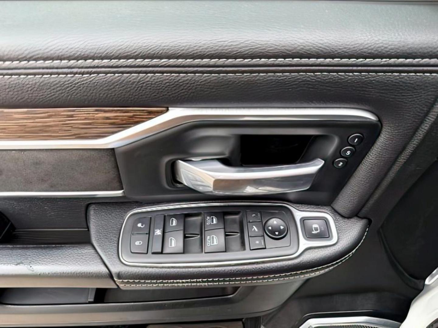 2020 Bright White Clearcoat /Black Ram 3500 (3C63R3JL8LG) with an Cummins High Output 67L I-6 diesel direct injecti engine, Automatic transmission, located at 1175 N Woodruff Ave, Idaho Falls, ID, 83401, 43.506901, -111.999657 - At Timberline Auto, finding a great deal on your next vehicle is always easy! Our experienced sales staff's goal is to help find you the right vehicle at the right price! Our knowledgeable finance department has options for almost any credit score. We offer extended service contract options to prote - Photo#20