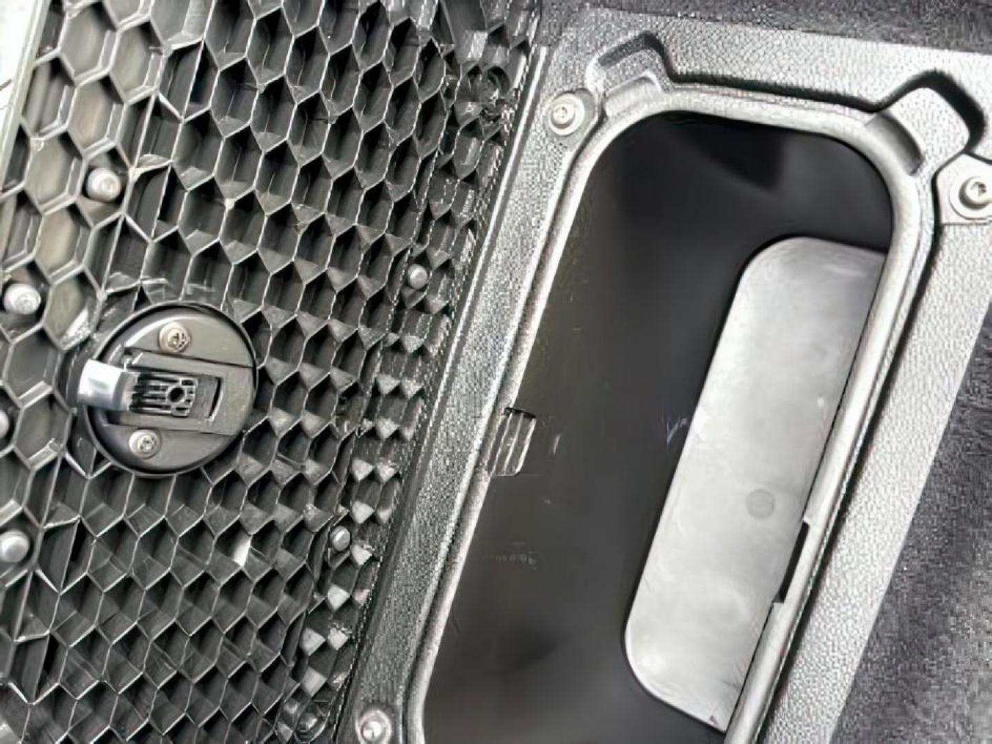 2020 Bright White Clearcoat /Black Ram 3500 (3C63R3JL8LG) with an Cummins High Output 67L I-6 diesel direct injecti engine, Automatic transmission, located at 1175 N Woodruff Ave, Idaho Falls, ID, 83401, 43.506901, -111.999657 - At Timberline Auto, finding a great deal on your next vehicle is always easy! Our experienced sales staff's goal is to help find you the right vehicle at the right price! Our knowledgeable finance department has options for almost any credit score. We offer extended service contract options to prote - Photo#25