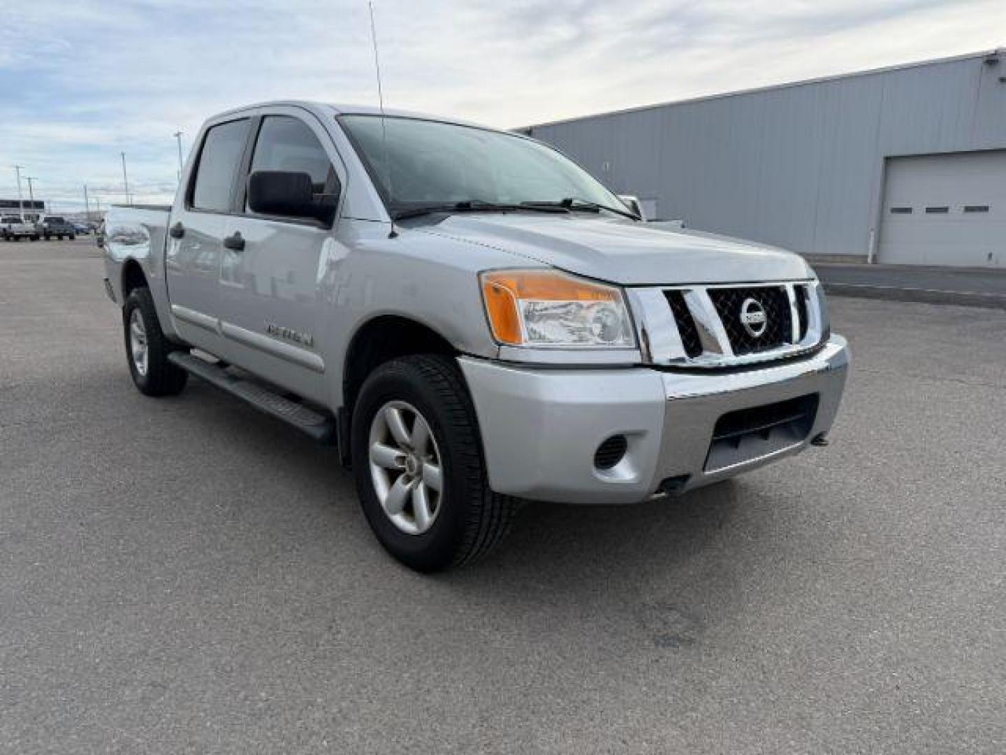 2012 SILVER /Charcoal Nissan Titan (1N6BA0EJ5CN) with an Endurance 56L V-8 DOHC engine, Automatic transmission, located at 1175 N Woodruff Ave, Idaho Falls, ID, 83401, 43.506901, -111.999657 - At Timberline Auto, finding a great deal on your next vehicle is always easy! Our experienced sales staff's goal is to help find you the right vehicle at the right price! Our knowledgeable finance department has options for almost any credit score. We offer extended service contract options to prote - Photo#26