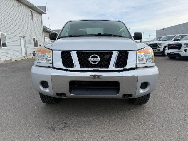 2012 SILVER /Charcoal Nissan Titan SV (1N6BA0EJ5CN) with an Endurance 5.6L V-8 DOHC engine, AUTOMATIC transmission, located at 1235 N Woodruff Ave., Idaho Falls, 83401, (208) 523-1053, 43.507172, -112.000488 - At Timberline Auto, finding a great deal on your next vehicle is always easy! Our experienced sales staff's goal is to help find you the right vehicle at the right price! Our knowledgeable finance department has options for almost any credit score. We offer extended service contract options to prote - Photo#27