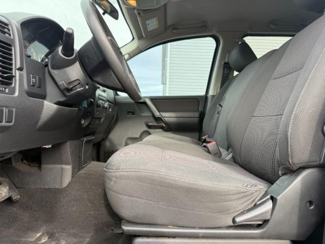 2012 SILVER /Charcoal Nissan Titan SV (1N6BA0EJ5CN) with an Endurance 5.6L V-8 DOHC engine, AUTOMATIC transmission, located at 1235 N Woodruff Ave., Idaho Falls, 83401, (208) 523-1053, 43.507172, -112.000488 - At Timberline Auto, finding a great deal on your next vehicle is always easy! Our experienced sales staff's goal is to help find you the right vehicle at the right price! Our knowledgeable finance department has options for almost any credit score. We offer extended service contract options to prote - Photo#30