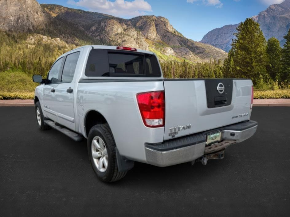 2012 SILVER /Charcoal Nissan Titan SV (1N6BA0EJ5CN) with an Endurance 5.6L V-8 DOHC engine, AUTOMATIC transmission, located at 1235 N Woodruff Ave., Idaho Falls, 83401, (208) 523-1053, 43.507172, -112.000488 - At Timberline Auto, finding a great deal on your next vehicle is always easy! Our experienced sales staff's goal is to help find you the right vehicle at the right price! Our knowledgeable finance department has options for almost any credit score. We offer extended service contract options to prote - Photo#2