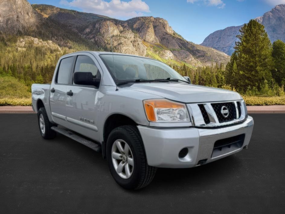 2012 SILVER /Charcoal Nissan Titan SV (1N6BA0EJ5CN) with an Endurance 5.6L V-8 DOHC engine, AUTOMATIC transmission, located at 1235 N Woodruff Ave., Idaho Falls, 83401, (208) 523-1053, 43.507172, -112.000488 - At Timberline Auto, finding a great deal on your next vehicle is always easy! Our experienced sales staff's goal is to help find you the right vehicle at the right price! Our knowledgeable finance department has options for almost any credit score. We offer extended service contract options to prote - Photo#6