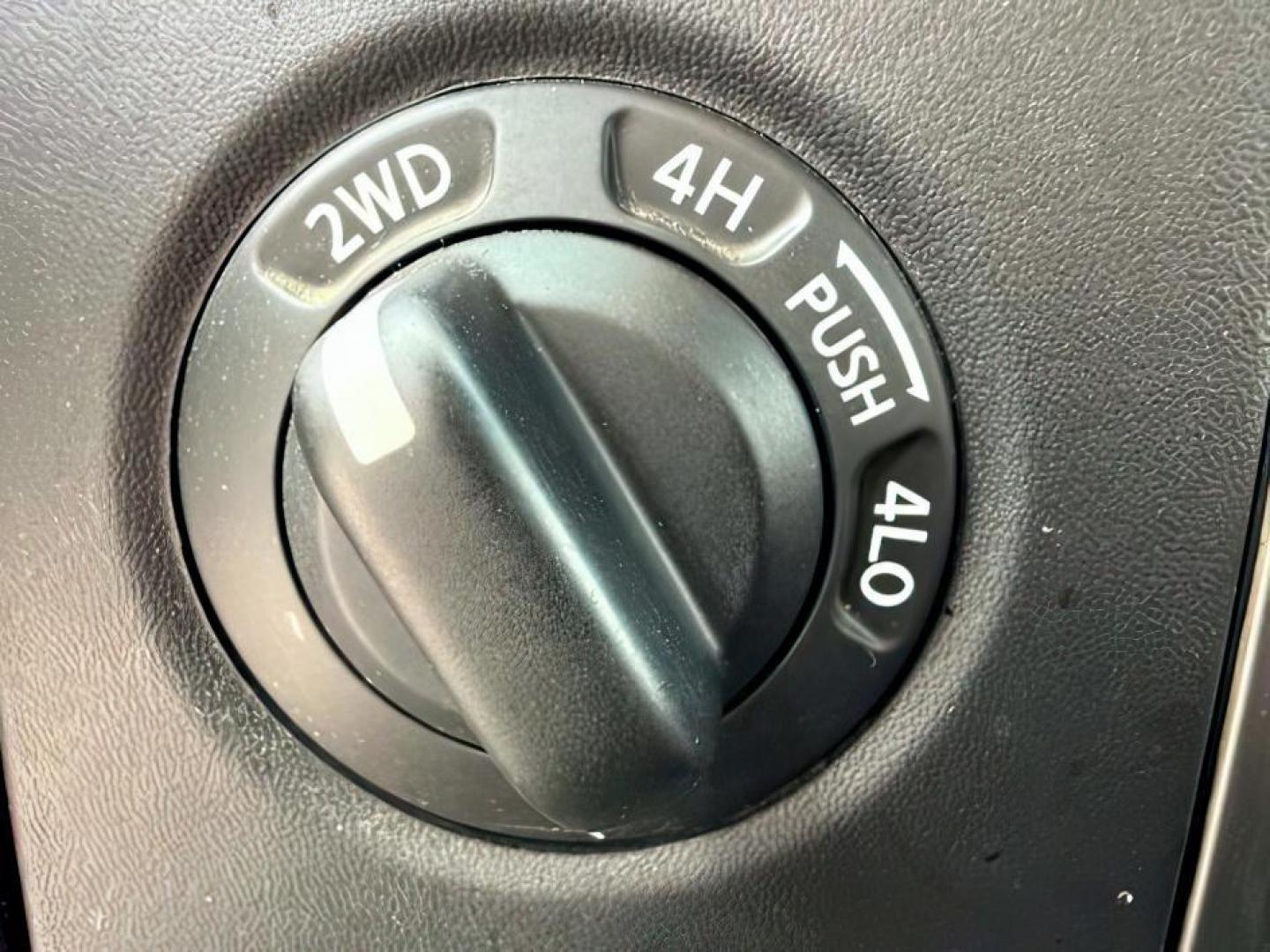 2012 SILVER /Charcoal Nissan Titan (1N6BA0EJ5CN) with an Endurance 56L V-8 DOHC engine, Automatic transmission, located at 1175 N Woodruff Ave, Idaho Falls, ID, 83401, 43.506901, -111.999657 - At Timberline Auto, finding a great deal on your next vehicle is always easy! Our experienced sales staff's goal is to help find you the right vehicle at the right price! Our knowledgeable finance department has options for almost any credit score. We offer extended service contract options to prote - Photo#14