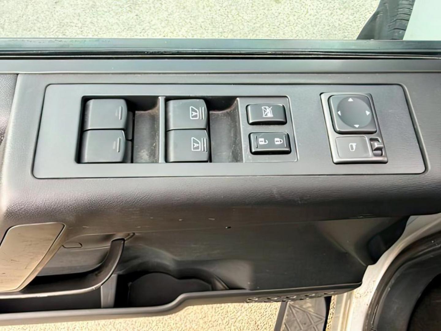 2012 SILVER /Charcoal Nissan Titan (1N6BA0EJ5CN) with an Endurance 56L V-8 DOHC engine, Automatic transmission, located at 1175 N Woodruff Ave, Idaho Falls, ID, 83401, 43.506901, -111.999657 - At Timberline Auto, finding a great deal on your next vehicle is always easy! Our experienced sales staff's goal is to help find you the right vehicle at the right price! Our knowledgeable finance department has options for almost any credit score. We offer extended service contract options to prote - Photo#16