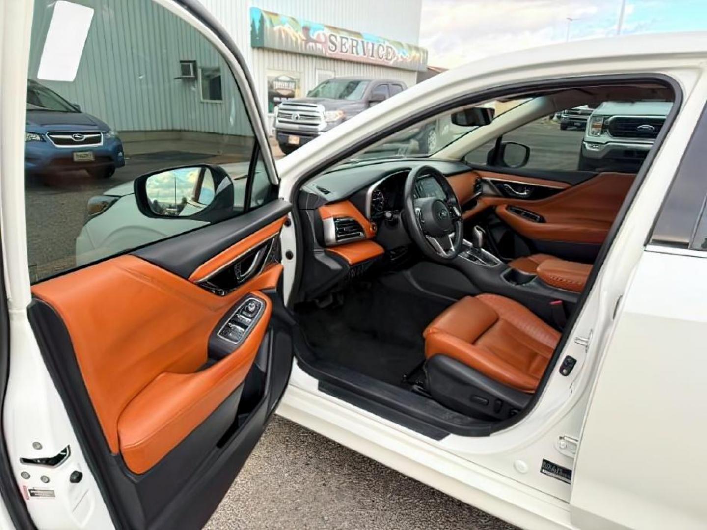 2022 WHITE /Tan Subaru Legacy (4S3BWGP68N3) with an 24L H-4 gasoline direct injection engine, Automatic transmission, located at 1175 N Woodruff Ave, Idaho Falls, ID, 83401, 43.506901, -111.999657 - At Timberline Auto, finding a great deal on your next vehicle is always easy! Our experienced sales staff's goal is to help find you the right vehicle at the right price! Our knowledgeable finance department has options for almost any credit score. We offer extended service contract options to prote - Photo#10