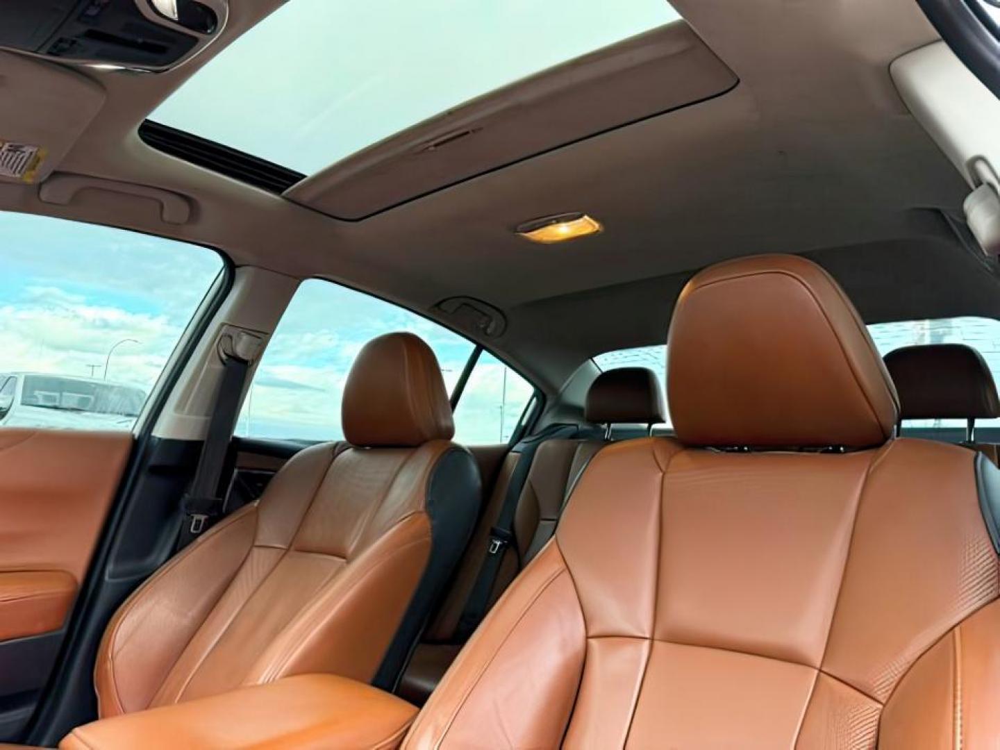 2022 WHITE /Tan Subaru Legacy (4S3BWGP68N3) with an 24L H-4 gasoline direct injection engine, Automatic transmission, located at 1175 N Woodruff Ave, Idaho Falls, ID, 83401, 43.506901, -111.999657 - At Timberline Auto, finding a great deal on your next vehicle is always easy! Our experienced sales staff's goal is to help find you the right vehicle at the right price! Our knowledgeable finance department has options for almost any credit score. We offer extended service contract options to prote - Photo#18