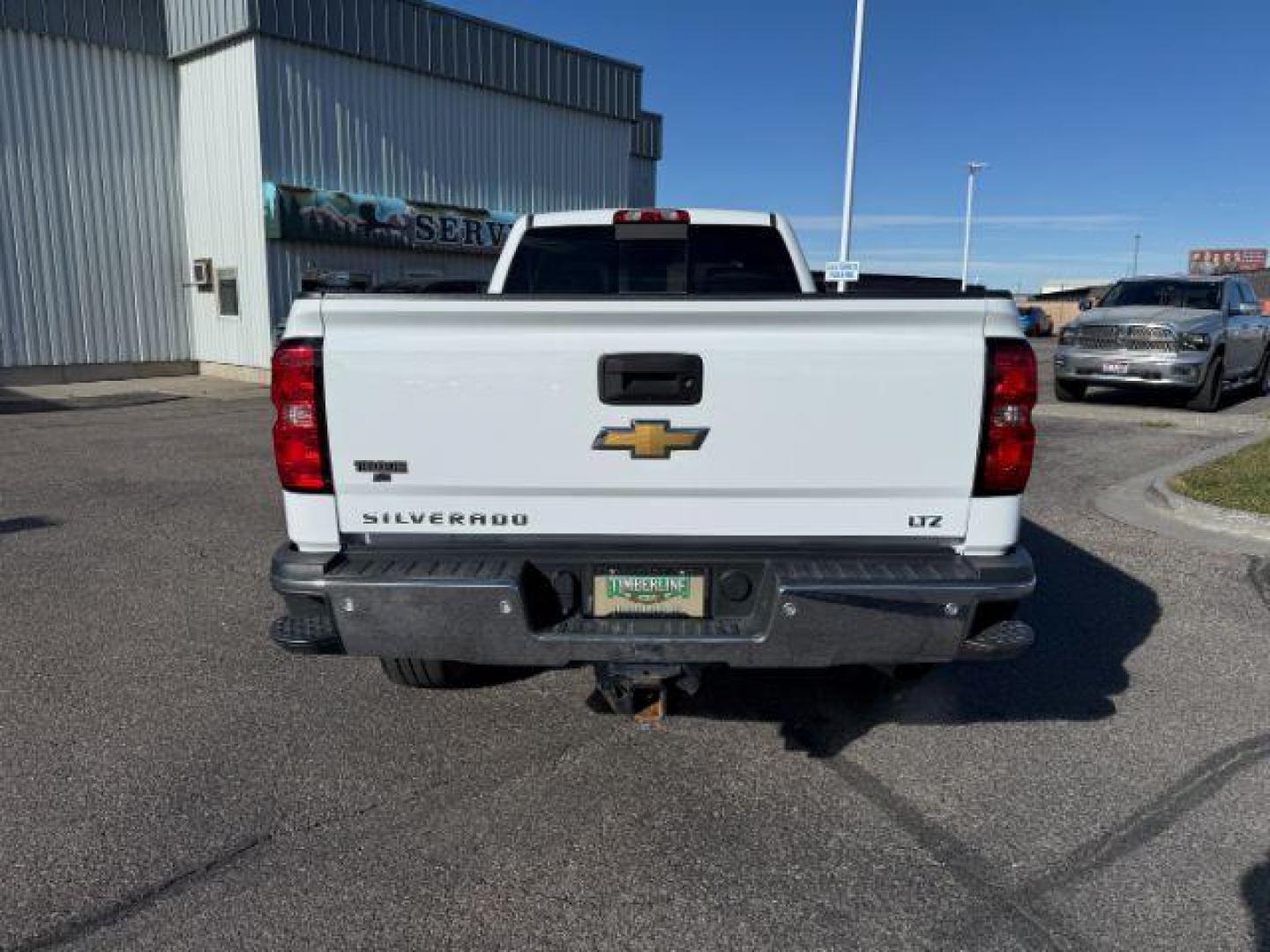 2019 Summit White /Jet Black Chevrolet Silverado 3500HD LTZ (1GC4KXEG9KF) with an 6.0 V8 engine, AUTOMATIC transmission, located at 1235 N Woodruff Ave., Idaho Falls, 83401, (208) 523-1053, 43.507172, -112.000488 - At Timberline Auto, finding a great deal on your next vehicle is always easy! Our experienced sales staff's goal is to help find you the right vehicle at the right price! Our knowledgeable finance department has options for almost any credit score. We offer extended service contract options to prote - Photo#29