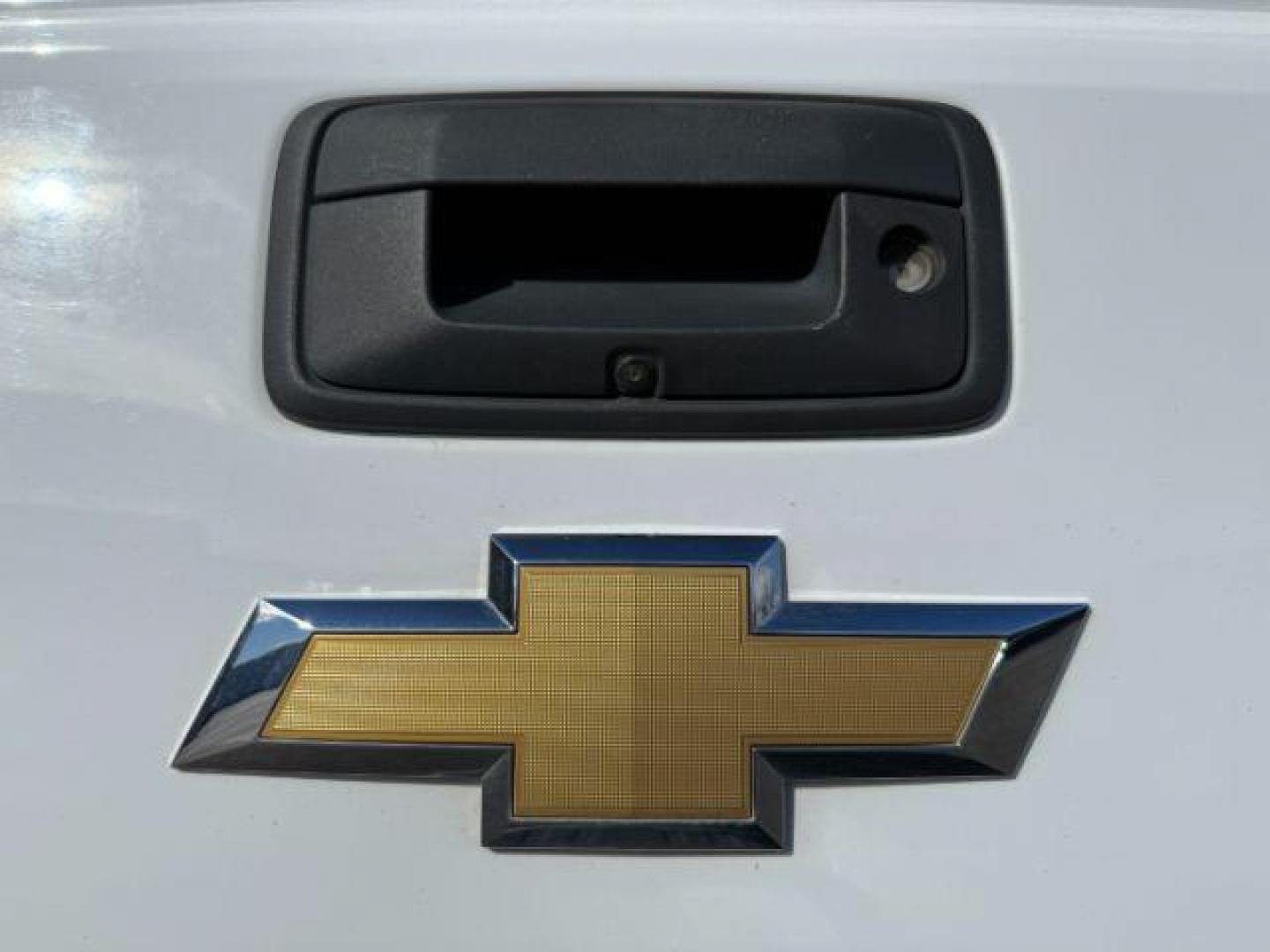 2019 Summit White /Jet Black Chevrolet Silverado 3500HD LTZ (1GC4KXEG9KF) with an 6.0 V8 engine, AUTOMATIC transmission, located at 1235 N Woodruff Ave., Idaho Falls, 83401, (208) 523-1053, 43.507172, -112.000488 - At Timberline Auto, finding a great deal on your next vehicle is always easy! Our experienced sales staff's goal is to help find you the right vehicle at the right price! Our knowledgeable finance department has options for almost any credit score. We offer extended service contract options to prote - Photo#30