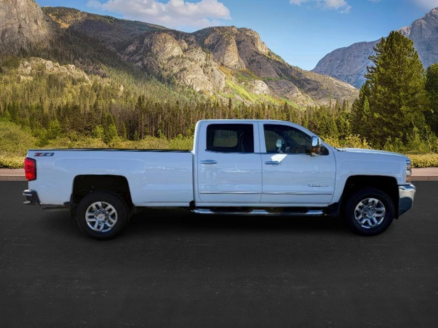 2019 Summit White /Jet Black Chevrolet Silverado 3500HD LTZ (1GC4KXEG9KF) with an 6.0 V8 engine, AUTOMATIC transmission, located at 1235 N Woodruff Ave., Idaho Falls, 83401, (208) 523-1053, 43.507172, -112.000488 - At Timberline Auto, finding a great deal on your next vehicle is always easy! Our experienced sales staff's goal is to help find you the right vehicle at the right price! Our knowledgeable finance department has options for almost any credit score. We offer extended service contract options to prote - Photo#7