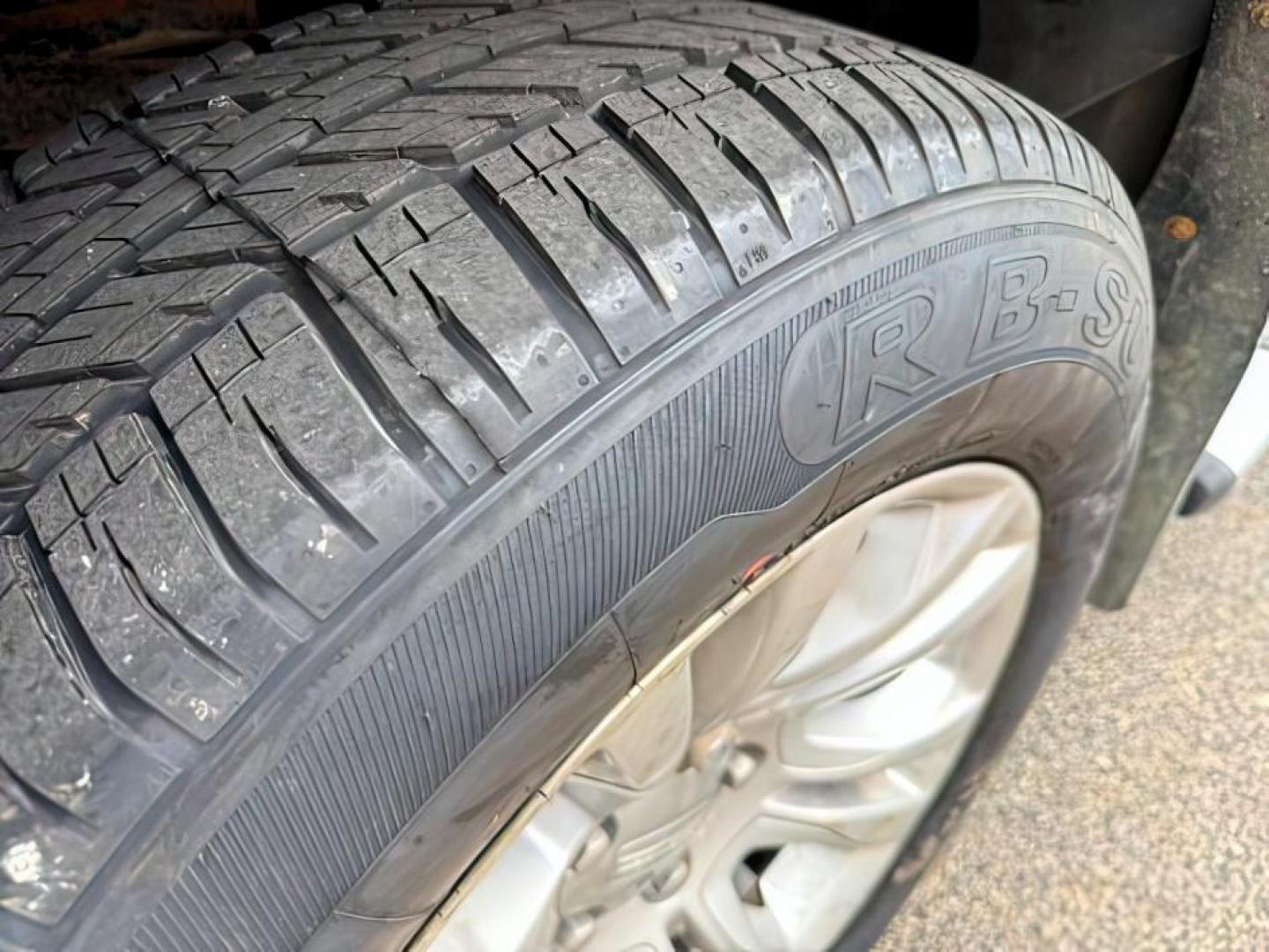 2017 BLACK /LEATHER Ram 1500 (1C6RR7PT4HS) with an 57 engine, Automatic transmission, located at 1175 N Woodruff Ave, Idaho Falls, ID, 83401, 43.506901, -111.999657 - At Timberline Auto, finding a great deal on your next vehicle is always easy! Our experienced sales staff's goal is to help find you the right vehicle at the right price! Our knowledgeable finance department has options for almost any credit score. We offer extended service contract options to prote - Photo#9