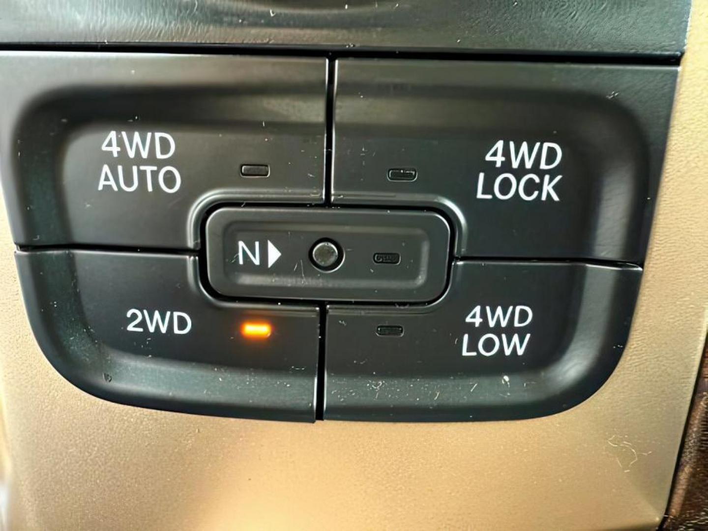 2017 BLACK /LEATHER Ram 1500 (1C6RR7PT4HS) with an 57 engine, Automatic transmission, located at 1175 N Woodruff Ave, Idaho Falls, ID, 83401, 43.506901, -111.999657 - At Timberline Auto, finding a great deal on your next vehicle is always easy! Our experienced sales staff's goal is to help find you the right vehicle at the right price! Our knowledgeable finance department has options for almost any credit score. We offer extended service contract options to prote - Photo#16