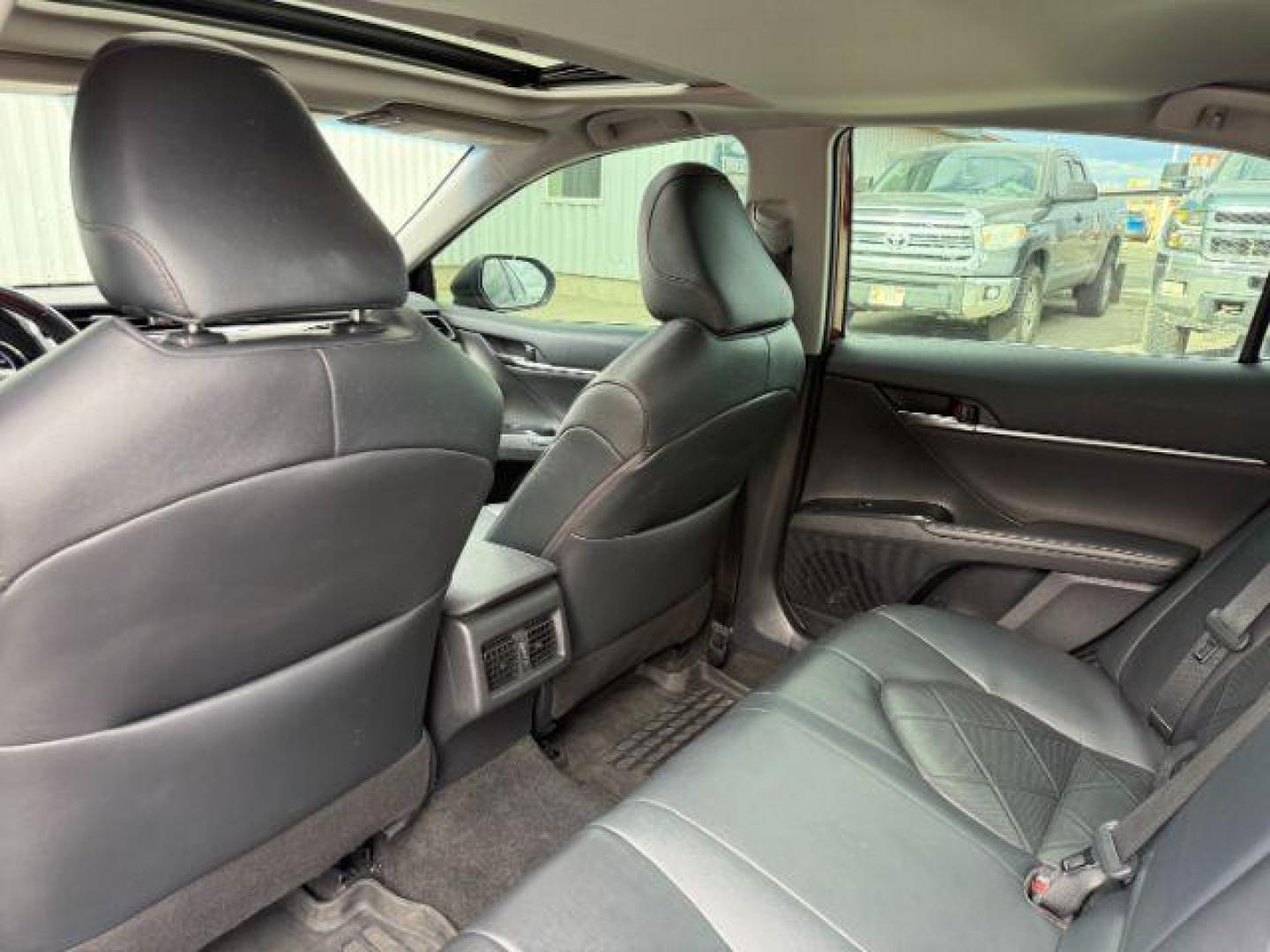 2019 RED /Black Toyota Camry Hybrid XLE (4T1B21HK3KU) with an Dynamic Force 2.5L I-4 port/direct injection engine, AUTOMATIC transmission, located at 1235 N Woodruff Ave., Idaho Falls, 83401, (208) 523-1053, 43.507172, -112.000488 - At Timberline Auto, finding a great deal on your next vehicle is always easy! Our experienced sales staff's goal is to help find you the right vehicle at the right price! Our knowledgeable finance department has options for almost any credit score. We offer extended service contract options to prote - Photo#23