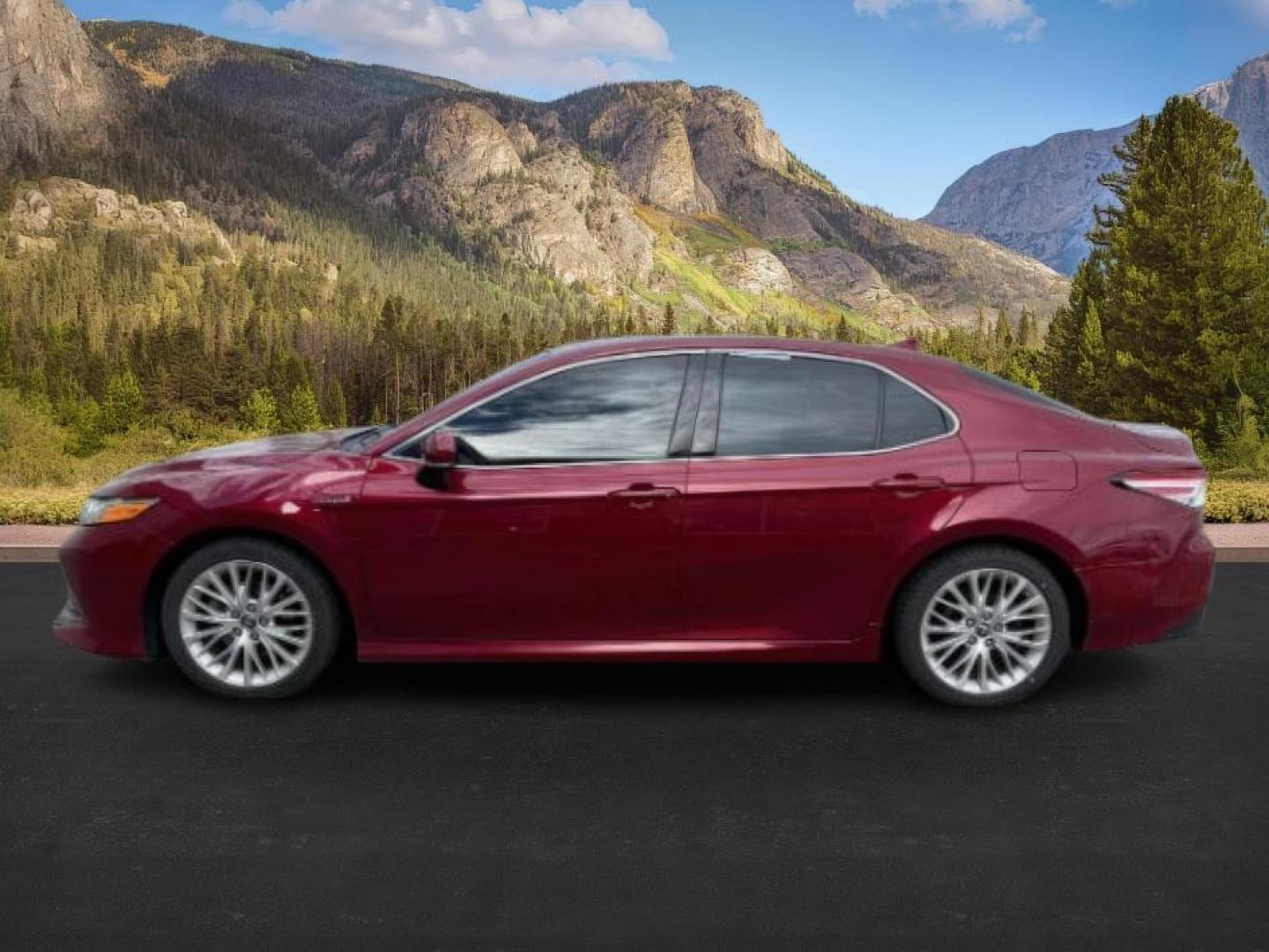 2019 RED /Black Toyota Camry Hybrid (4T1B21HK3KU) with an Dynamic Force 25L I-4 portdirect injection engine, Automatic transmission, located at 1175 N Woodruff Ave, Idaho Falls, ID, 83401, 43.506901, -111.999657 - At Timberline Auto, finding a great deal on your next vehicle is always easy! Our experienced sales staff's goal is to help find you the right vehicle at the right price! Our knowledgeable finance department has options for almost any credit score. We offer extended service contract options to prote - Photo#1