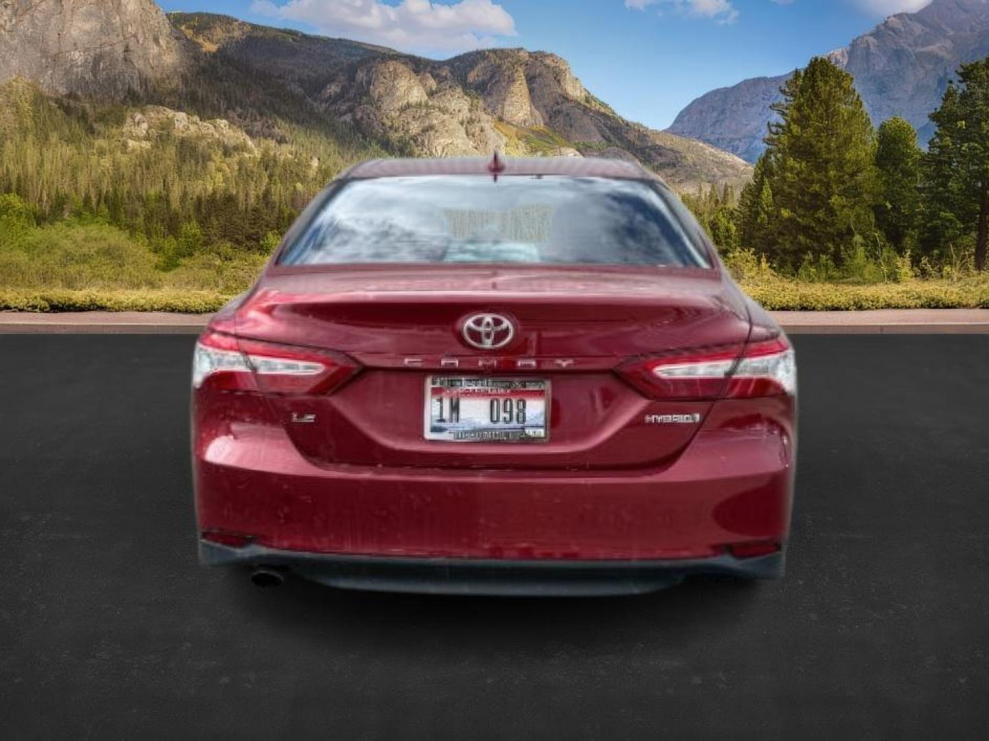 2019 RED /Black Toyota Camry Hybrid (4T1B21HK3KU) with an Dynamic Force 25L I-4 portdirect injection engine, Automatic transmission, located at 1175 N Woodruff Ave, Idaho Falls, ID, 83401, 43.506901, -111.999657 - At Timberline Auto, finding a great deal on your next vehicle is always easy! Our experienced sales staff's goal is to help find you the right vehicle at the right price! Our knowledgeable finance department has options for almost any credit score. We offer extended service contract options to prote - Photo#3