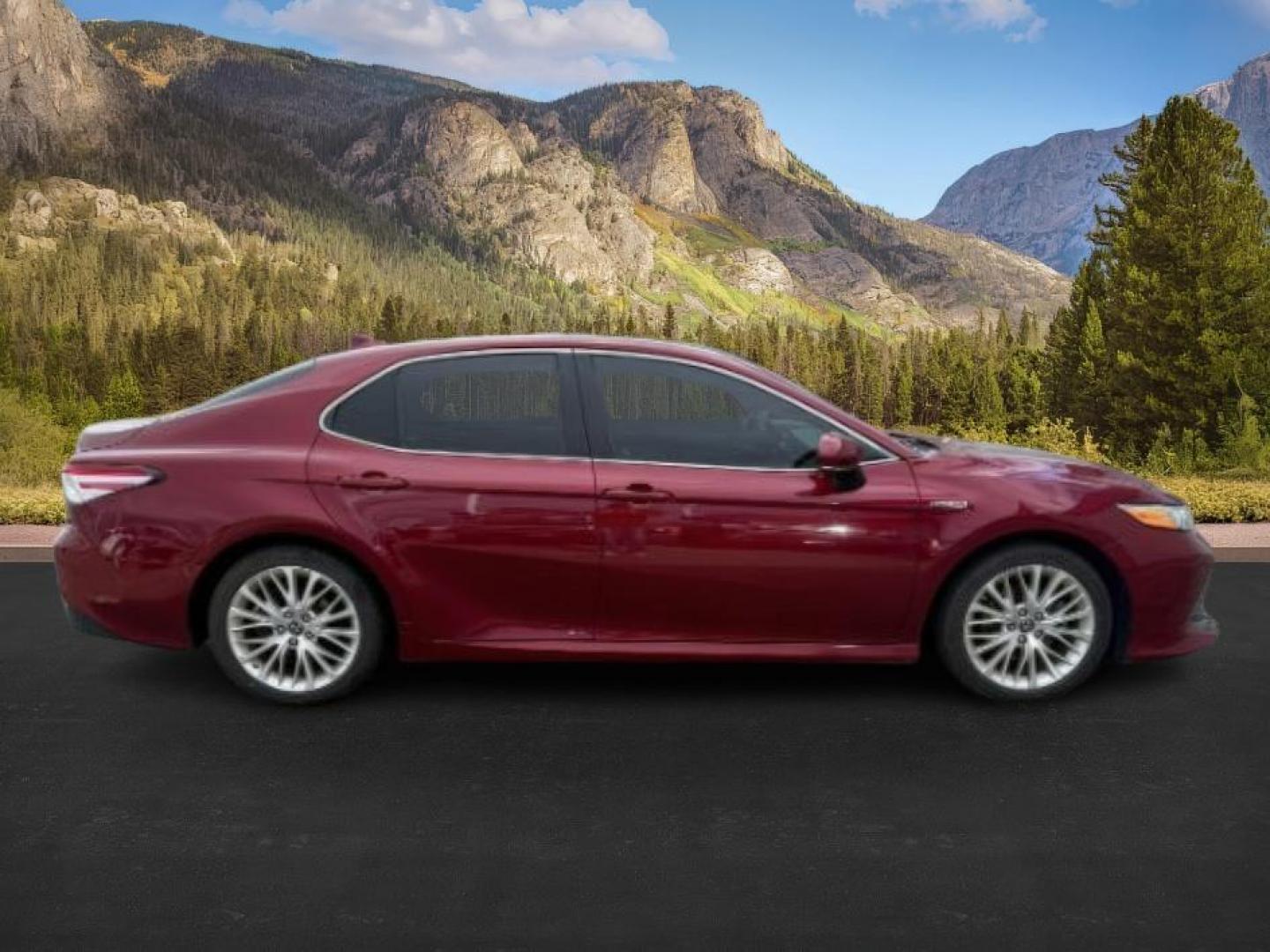 2019 RED /Black Toyota Camry Hybrid (4T1B21HK3KU) with an Dynamic Force 25L I-4 portdirect injection engine, Automatic transmission, located at 1175 N Woodruff Ave, Idaho Falls, ID, 83401, 43.506901, -111.999657 - At Timberline Auto, finding a great deal on your next vehicle is always easy! Our experienced sales staff's goal is to help find you the right vehicle at the right price! Our knowledgeable finance department has options for almost any credit score. We offer extended service contract options to prote - Photo#5