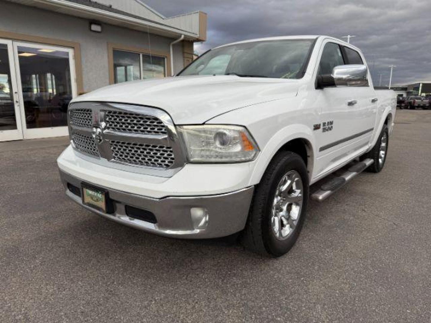 2013 WHITE /LEATHER Ram 1500 LIMITED (1C6RR7NT9DS) with an 5.7 engine, AUTOMATIC transmission, located at 1235 N Woodruff Ave., Idaho Falls, 83401, (208) 523-1053, 43.507172, -112.000488 - At Timberline Auto, finding a great deal on your next vehicle is always easy! Our experienced sales staff's goal is to help find you the right vehicle at the right price! Our knowledgeable finance department has options for almost any credit score. We offer extended service contract options to prote - Photo#0