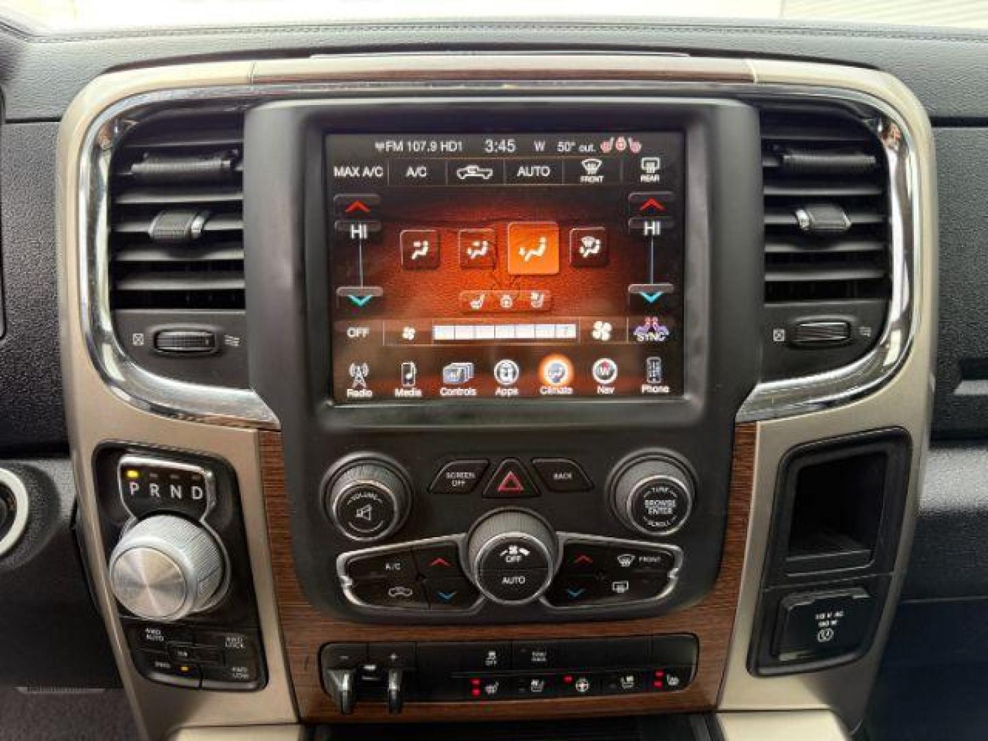 2013 WHITE /LEATHER Ram 1500 LIMITED (1C6RR7NT9DS) with an 5.7 engine, AUTOMATIC transmission, located at 1235 N Woodruff Ave., Idaho Falls, 83401, (208) 523-1053, 43.507172, -112.000488 - At Timberline Auto, finding a great deal on your next vehicle is always easy! Our experienced sales staff's goal is to help find you the right vehicle at the right price! Our knowledgeable finance department has options for almost any credit score. We offer extended service contract options to prote - Photo#15