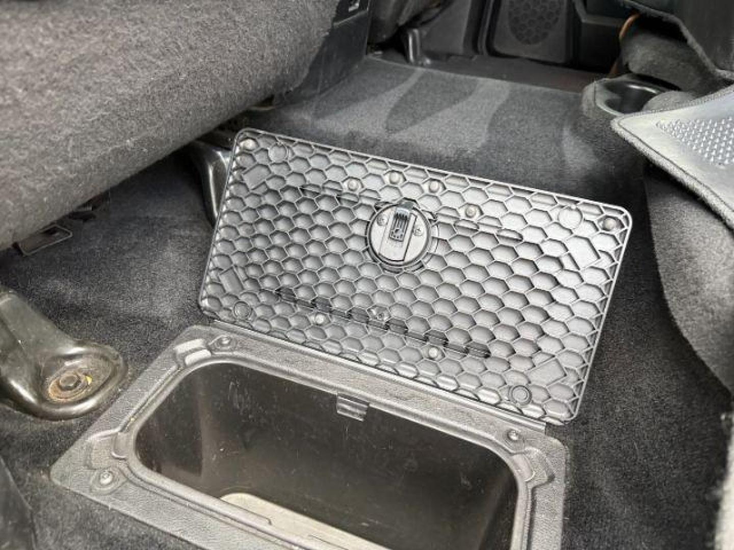 2013 WHITE /LEATHER Ram 1500 LIMITED (1C6RR7NT9DS) with an 5.7 engine, AUTOMATIC transmission, located at 1235 N Woodruff Ave., Idaho Falls, 83401, (208) 523-1053, 43.507172, -112.000488 - At Timberline Auto, finding a great deal on your next vehicle is always easy! Our experienced sales staff's goal is to help find you the right vehicle at the right price! Our knowledgeable finance department has options for almost any credit score. We offer extended service contract options to prote - Photo#25