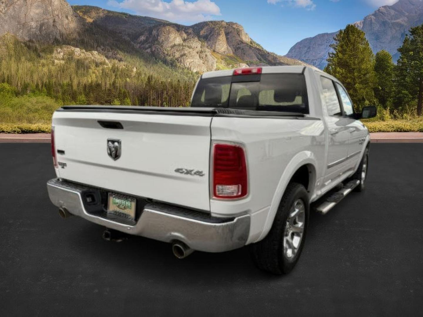 2013 WHITE /LEATHER Ram 1500 (1C6RR7NT9DS) with an 57 engine, Automatic transmission, located at 1175 N Woodruff Ave, Idaho Falls, ID, 83401, 43.506901, -111.999657 - At Timberline Auto, finding a great deal on your next vehicle is always easy! Our experienced sales staff's goal is to help find you the right vehicle at the right price! Our knowledgeable finance department has options for almost any credit score. We offer extended service contract options to prote - Photo#6