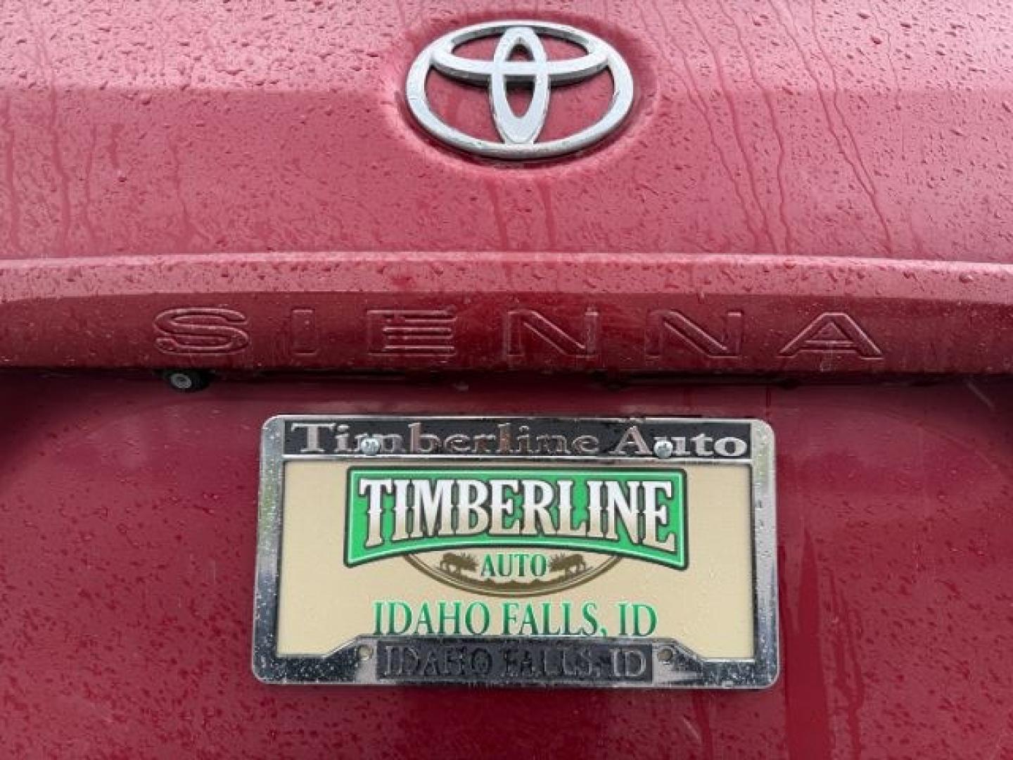 2015 Salsa Red Pearl /Ash Toyota Sienna (5TDKK3DC4FS) with an 35L V-6 DOHC engine, Automatic transmission, located at 1175 N Woodruff Ave, Idaho Falls, ID, 83401, 43.506901, -111.999657 - At Timberline Auto, finding a great deal on your next vehicle is always easy! Our experienced sales staff's goal is to help find you the right vehicle at the right price! Our knowledgeable finance department has options for almost any credit score. We offer extended service contract options to prote - Photo#29