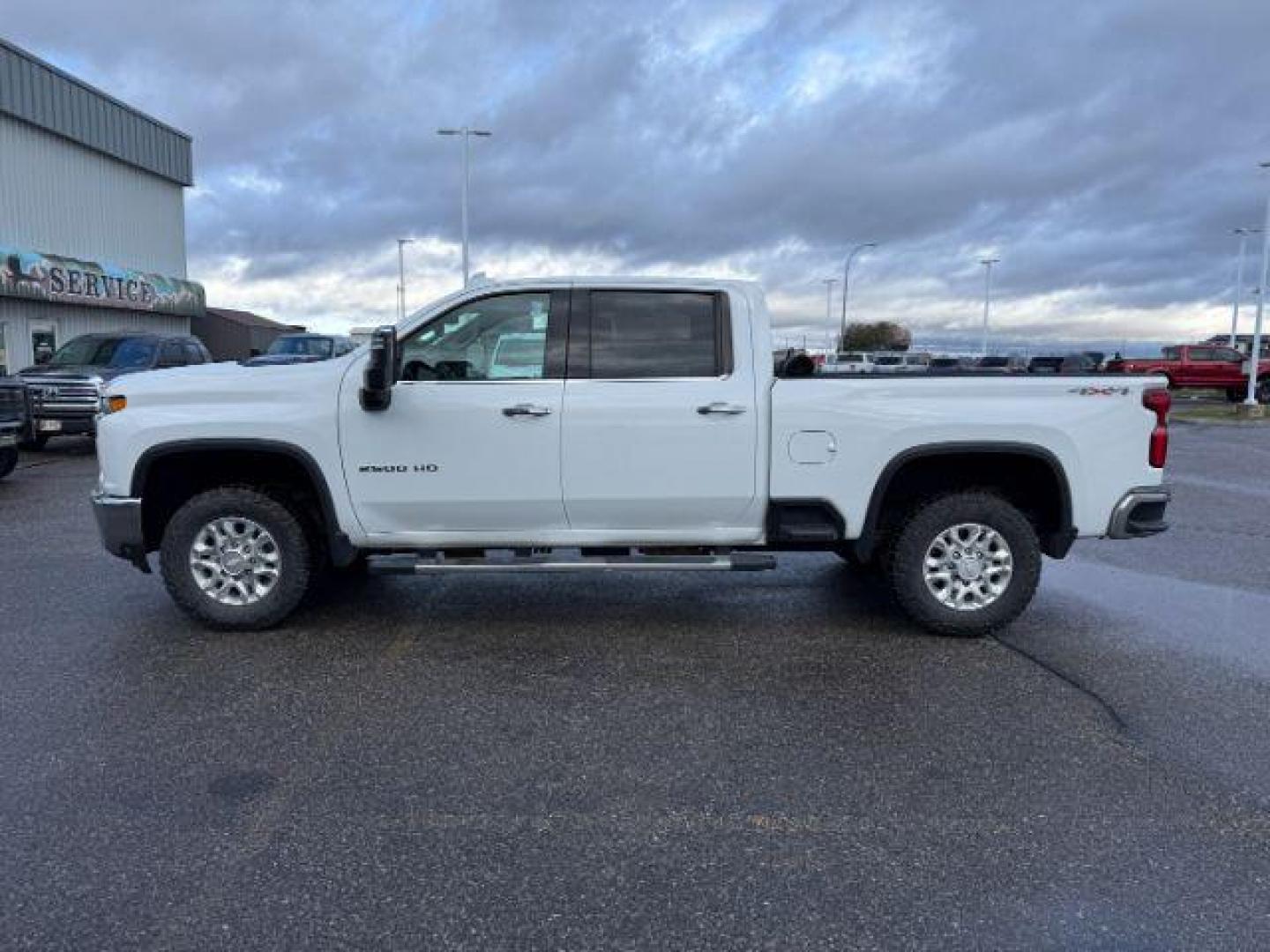 2020 WHITE /LEATHER Chevrolet Silverado 2500HD (1GC4YPEY0LF) with an 66L V8 16V OHV TURBO DIESEL engine, Automatic transmission, located at 1175 N Woodruff Ave, Idaho Falls, ID, 83401, 43.506901, -111.999657 - At Timberline Auto, finding a great deal on your next vehicle is always easy! Our experienced sales staff's goal is to help find you the right vehicle at the right price! Our knowledgeable finance department has options for almost any credit score. We offer extended service contract options to prote - Photo#25
