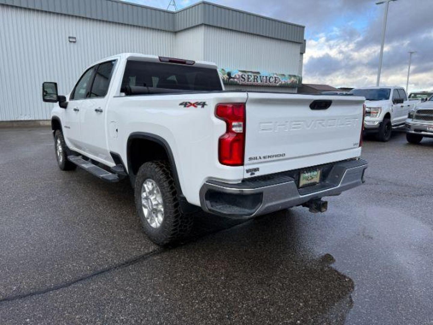 2020 WHITE /LEATHER Chevrolet Silverado 2500HD (1GC4YPEY0LF) with an 66L V8 16V OHV TURBO DIESEL engine, Automatic transmission, located at 1175 N Woodruff Ave, Idaho Falls, ID, 83401, 43.506901, -111.999657 - At Timberline Auto, finding a great deal on your next vehicle is always easy! Our experienced sales staff's goal is to help find you the right vehicle at the right price! Our knowledgeable finance department has options for almost any credit score. We offer extended service contract options to prote - Photo#26