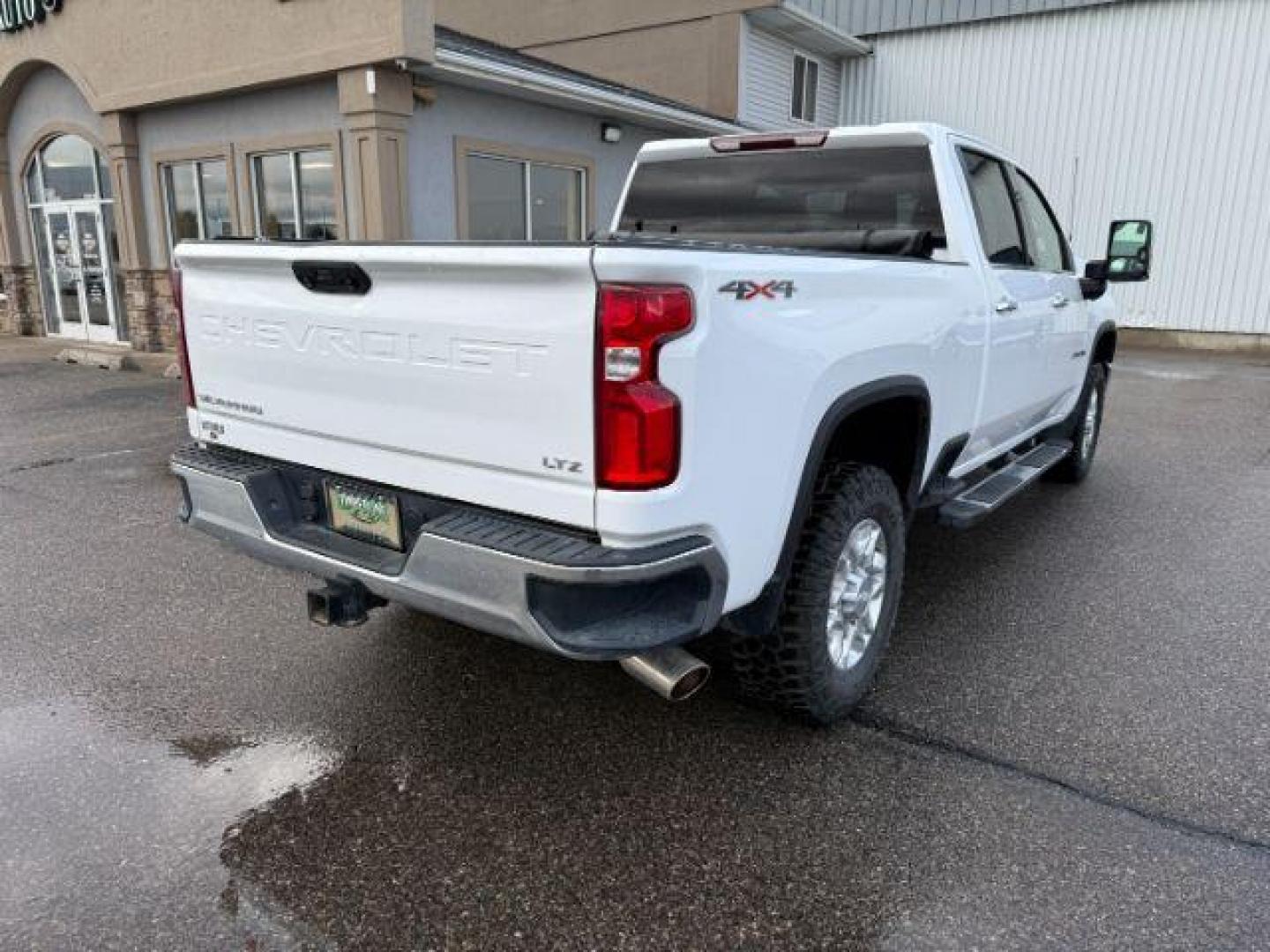 2020 WHITE /LEATHER Chevrolet Silverado 2500HD (1GC4YPEY0LF) with an 66L V8 16V OHV TURBO DIESEL engine, Automatic transmission, located at 1175 N Woodruff Ave, Idaho Falls, ID, 83401, 43.506901, -111.999657 - At Timberline Auto, finding a great deal on your next vehicle is always easy! Our experienced sales staff's goal is to help find you the right vehicle at the right price! Our knowledgeable finance department has options for almost any credit score. We offer extended service contract options to prote - Photo#30