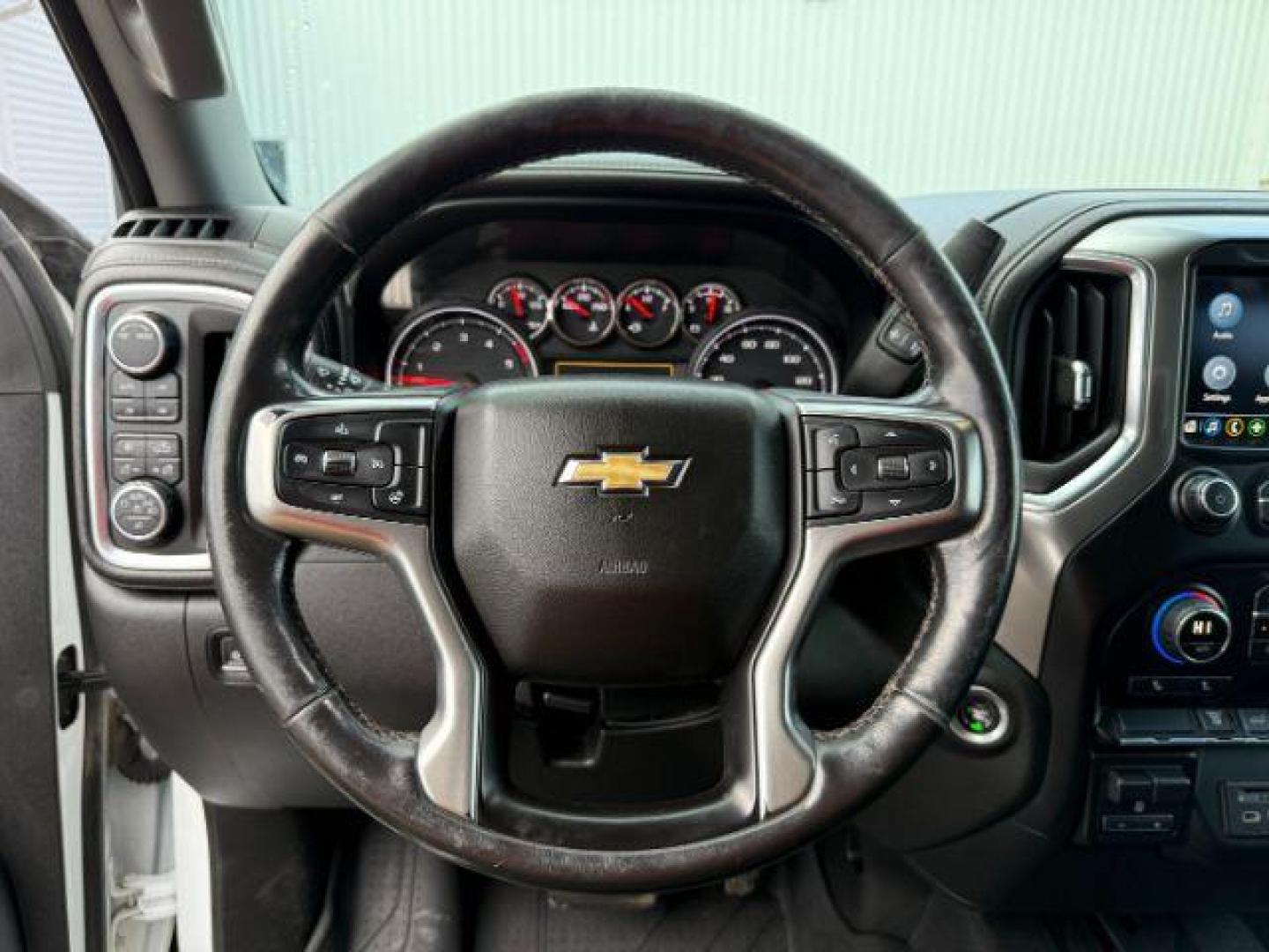 2020 WHITE /LEATHER Chevrolet Silverado 2500HD (1GC4YPEY0LF) with an 66L V8 16V OHV TURBO DIESEL engine, Automatic transmission, located at 1175 N Woodruff Ave, Idaho Falls, ID, 83401, 43.506901, -111.999657 - At Timberline Auto, finding a great deal on your next vehicle is always easy! Our experienced sales staff's goal is to help find you the right vehicle at the right price! Our knowledgeable finance department has options for almost any credit score. We offer extended service contract options to prote - Photo#38