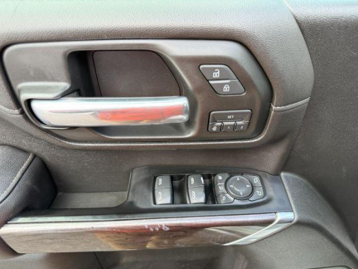 2020 WHITE /LEATHER Chevrolet Silverado 2500HD (1GC4YPEY0LF) with an 66L V8 16V OHV TURBO DIESEL engine, Automatic transmission, located at 1175 N Woodruff Ave, Idaho Falls, ID, 83401, 43.506901, -111.999657 - At Timberline Auto, finding a great deal on your next vehicle is always easy! Our experienced sales staff's goal is to help find you the right vehicle at the right price! Our knowledgeable finance department has options for almost any credit score. We offer extended service contract options to prote - Photo#44