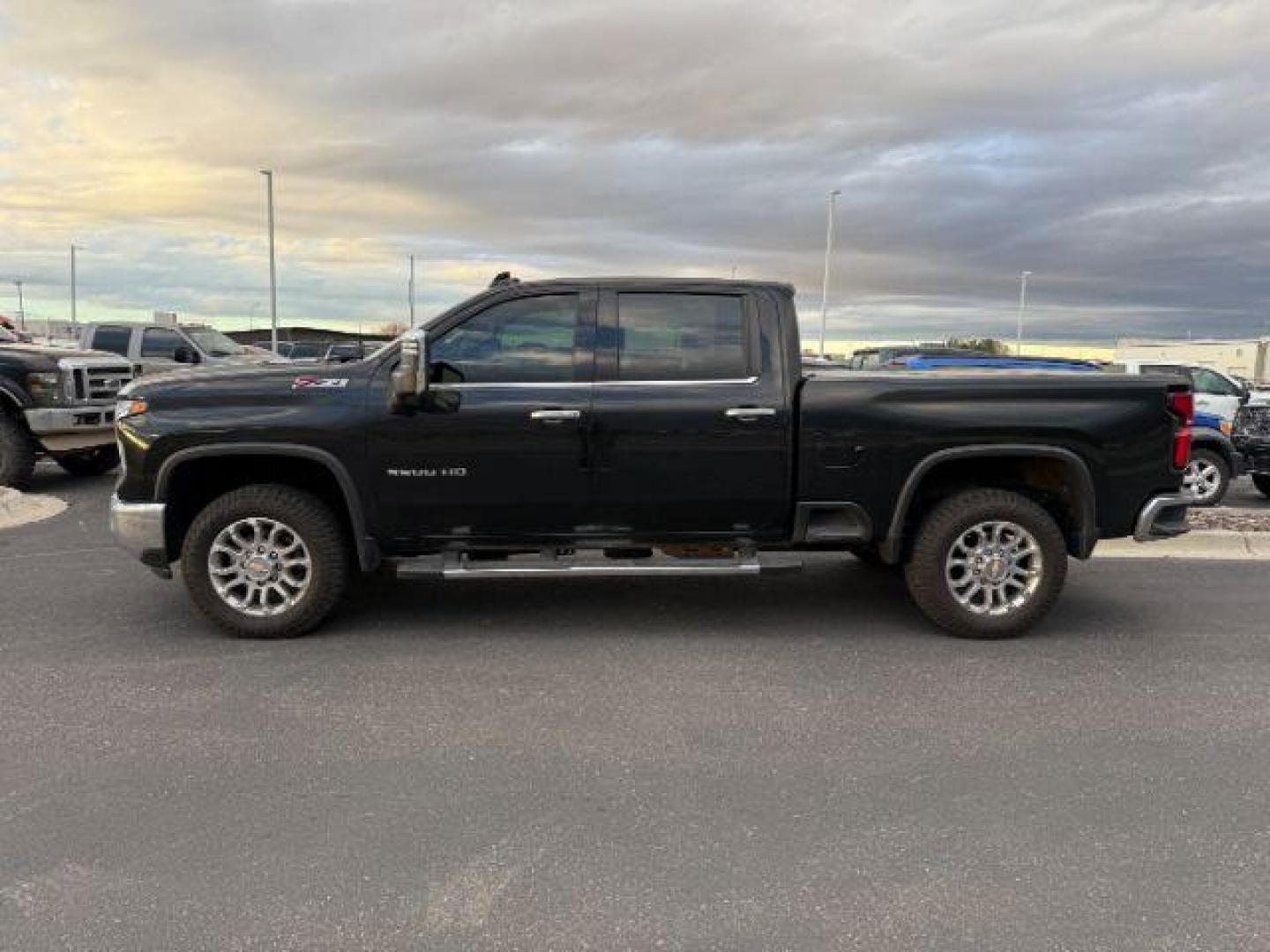 2024 Black /Jet Black Chevrolet Silverado 3500HD (1GC4YUEY0RF) with an Duramax 66L V-8 diesel direct injection engine, Automatic transmission, located at 1175 N Woodruff Ave, Idaho Falls, ID, 83401, 43.506901, -111.999657 - At Timberline Auto, finding a great deal on your next vehicle is always easy! Our experienced sales staff's goal is to help find you the right vehicle at the right price! Our knowledgeable finance department has options for almost any credit score. We offer extended service contract options to prote - Photo#1