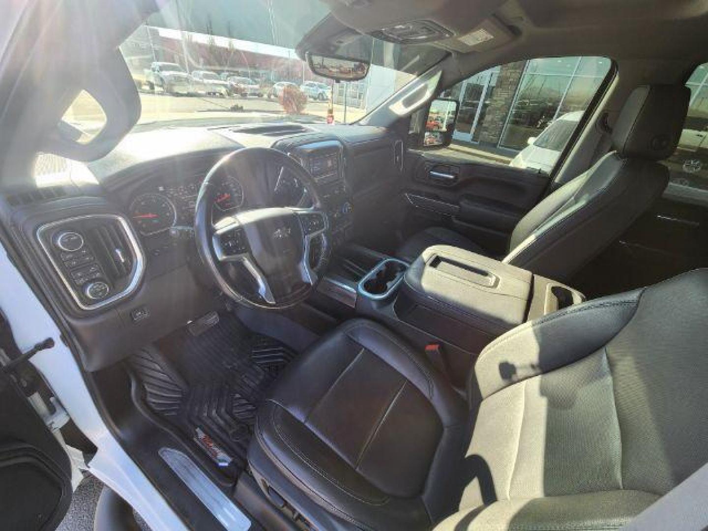 2022 Summit White /Jet Black Chevrolet Silverado 3500HD (1GC4YUEY9NF) with an Duramax 66L V-8 diesel direct injection engine, Automatic transmission, located at 1175 N Woodruff Ave, Idaho Falls, ID, 83401, 43.506901, -111.999657 - At Timberline Auto, finding a great deal on your next vehicle is always easy! Our experienced sales staff's goal is to help find you the right vehicle at the right price! Our knowledgeable finance department has options for almost any credit score. We offer extended service contract options to prote - Photo#31