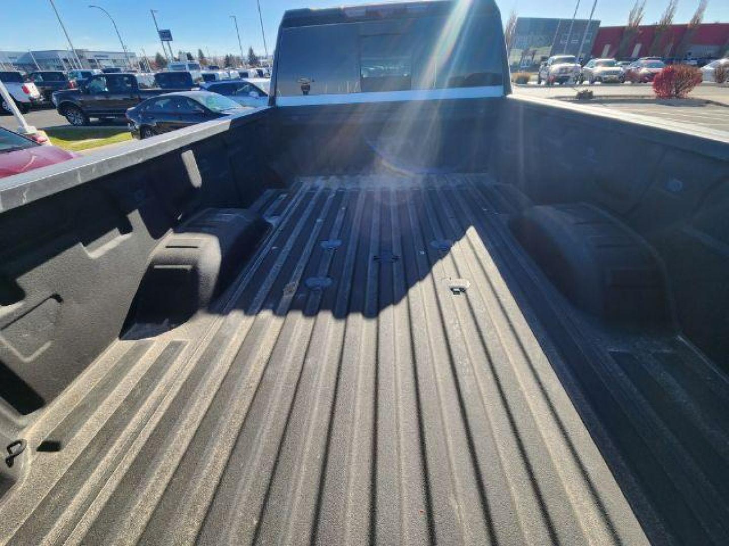 2022 Summit White /Jet Black Chevrolet Silverado 3500HD (1GC4YUEY9NF) with an Duramax 66L V-8 diesel direct injection engine, Automatic transmission, located at 1175 N Woodruff Ave, Idaho Falls, ID, 83401, 43.506901, -111.999657 - At Timberline Auto, finding a great deal on your next vehicle is always easy! Our experienced sales staff's goal is to help find you the right vehicle at the right price! Our knowledgeable finance department has options for almost any credit score. We offer extended service contract options to prote - Photo#33