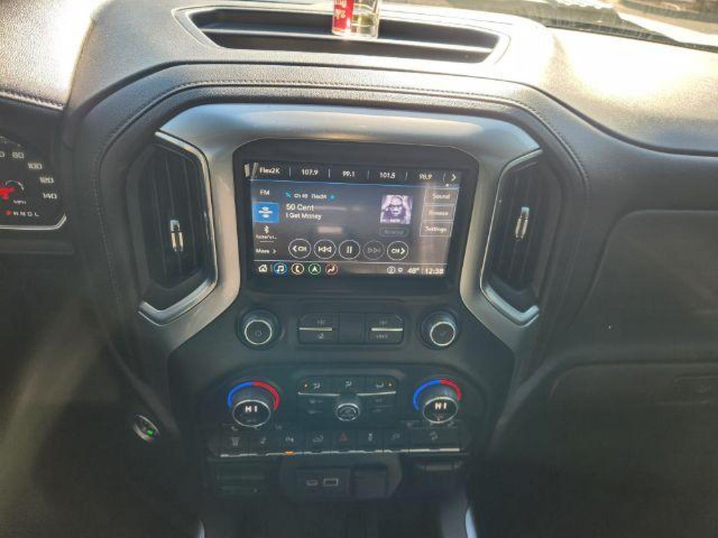 2022 Summit White /Jet Black Chevrolet Silverado 3500HD (1GC4YUEY9NF) with an Duramax 66L V-8 diesel direct injection engine, Automatic transmission, located at 1175 N Woodruff Ave, Idaho Falls, ID, 83401, 43.506901, -111.999657 - At Timberline Auto, finding a great deal on your next vehicle is always easy! Our experienced sales staff's goal is to help find you the right vehicle at the right price! Our knowledgeable finance department has options for almost any credit score. We offer extended service contract options to prote - Photo#41