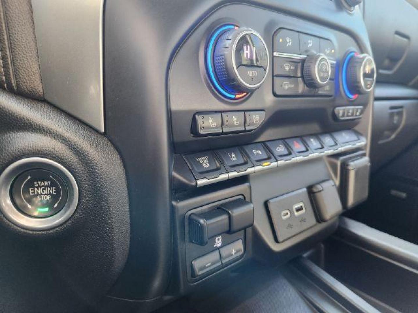 2022 Summit White /Jet Black Chevrolet Silverado 3500HD (1GC4YUEY9NF) with an Duramax 66L V-8 diesel direct injection engine, Automatic transmission, located at 1175 N Woodruff Ave, Idaho Falls, ID, 83401, 43.506901, -111.999657 - At Timberline Auto, finding a great deal on your next vehicle is always easy! Our experienced sales staff's goal is to help find you the right vehicle at the right price! Our knowledgeable finance department has options for almost any credit score. We offer extended service contract options to prote - Photo#42