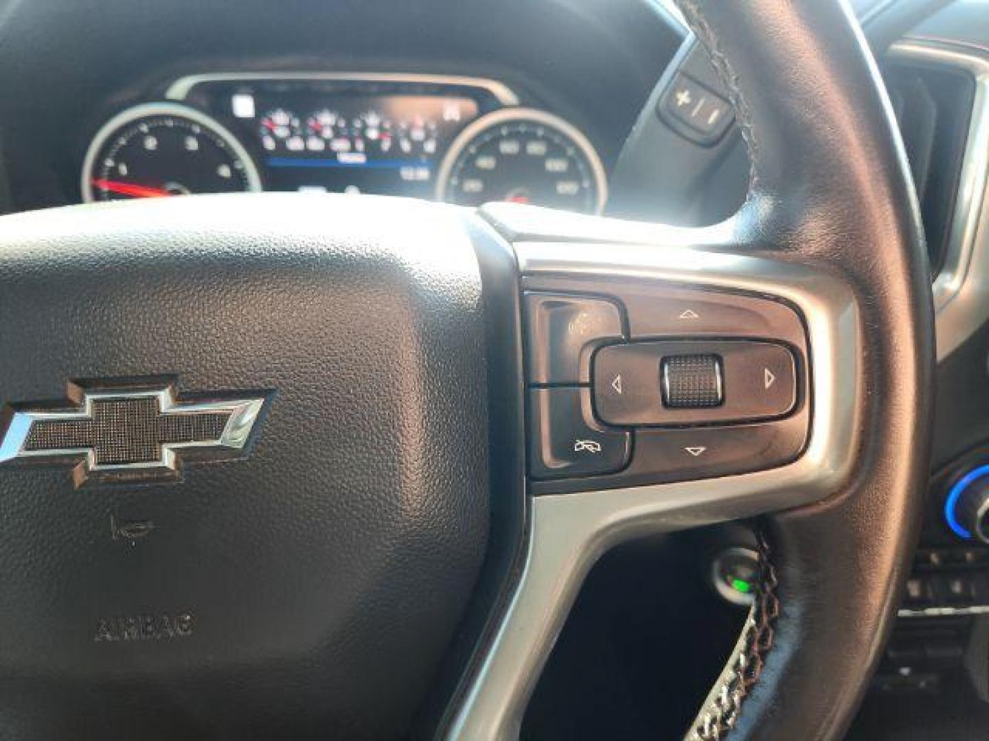 2022 Summit White /Jet Black Chevrolet Silverado 3500HD (1GC4YUEY9NF) with an Duramax 66L V-8 diesel direct injection engine, Automatic transmission, located at 1175 N Woodruff Ave, Idaho Falls, ID, 83401, 43.506901, -111.999657 - At Timberline Auto, finding a great deal on your next vehicle is always easy! Our experienced sales staff's goal is to help find you the right vehicle at the right price! Our knowledgeable finance department has options for almost any credit score. We offer extended service contract options to prote - Photo#44