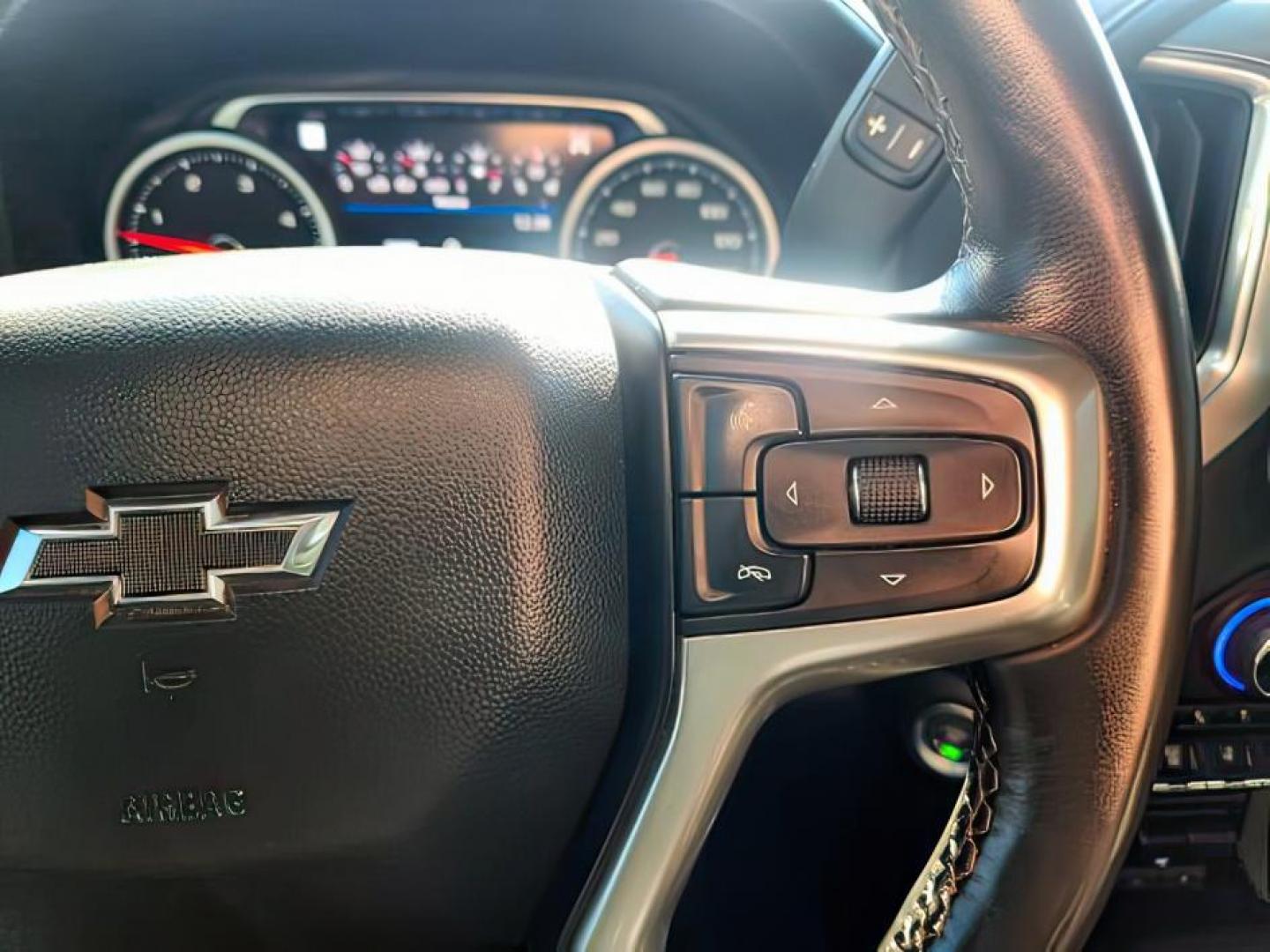 2022 Summit White /Jet Black Chevrolet Silverado 3500HD (1GC4YUEY9NF) with an Duramax 66L V-8 diesel direct injection engine, Automatic transmission, located at 1175 N Woodruff Ave, Idaho Falls, ID, 83401, 43.506901, -111.999657 - At Timberline Auto, finding a great deal on your next vehicle is always easy! Our experienced sales staff's goal is to help find you the right vehicle at the right price! Our knowledgeable finance department has options for almost any credit score. We offer extended service contract options to prote - Photo#20