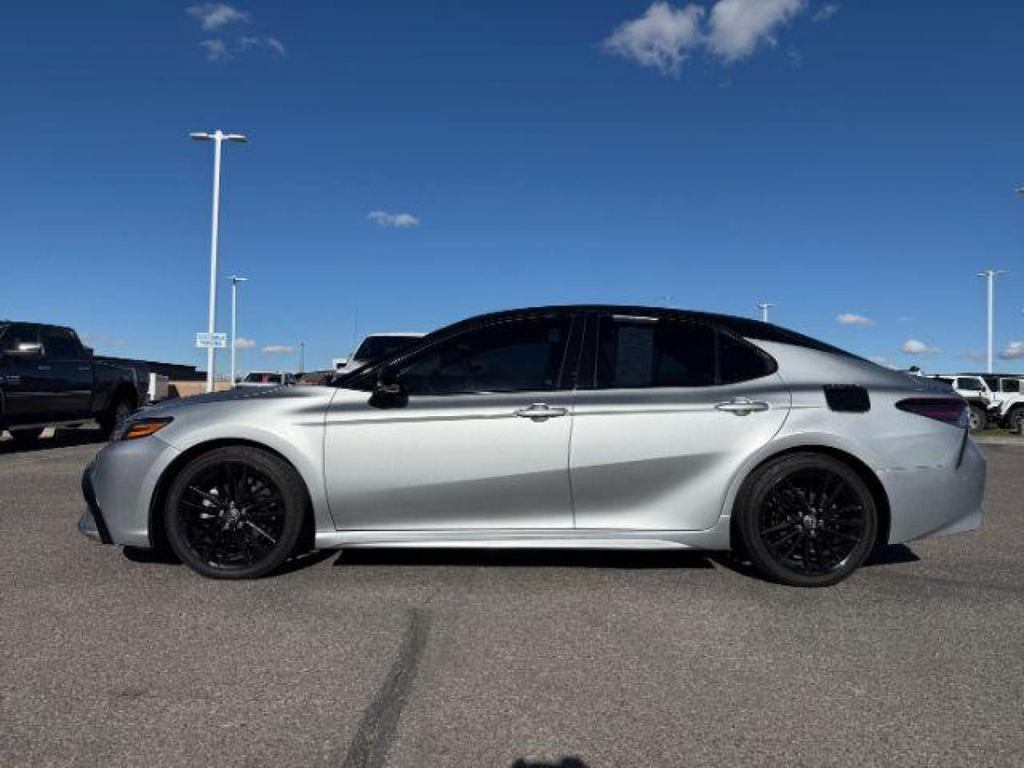 2021 SILVER /Cockpit Red, leather Toyota Camry (4T1K61BK7MU) with an 25L L4 DOHC 16V engine, Automatic transmission, located at 1175 N Woodruff Ave, Idaho Falls, ID, 83401, 43.506901, -111.999657 - At Timberline Auto, finding a great deal on your next vehicle is always easy! Our experienced sales staff's goal is to help find you the right vehicle at the right price! Our knowledgeable finance department has options for almost any credit score. We offer extended service contract options to prote - Photo#26
